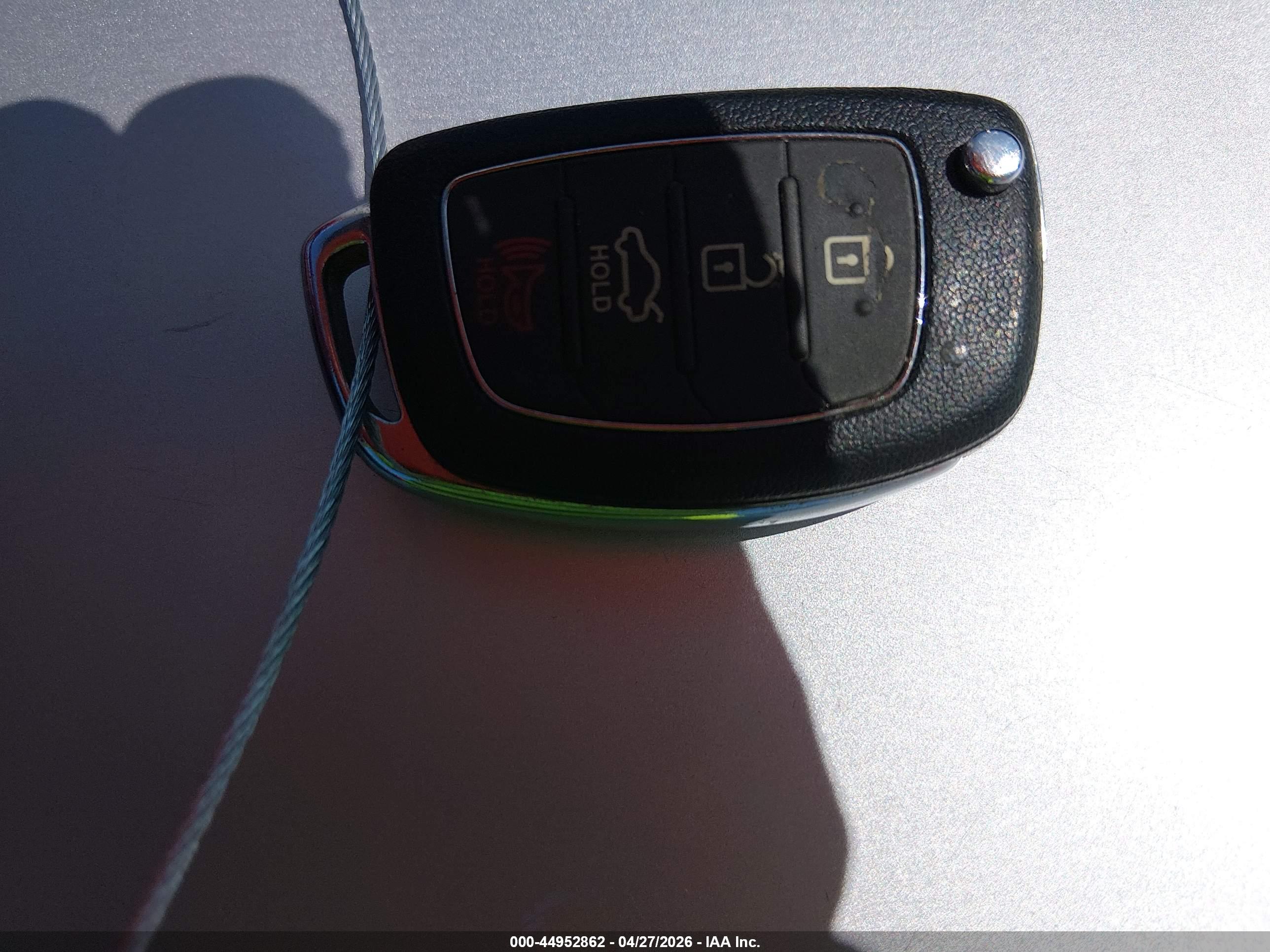 HYUNDAI SONATA image 11