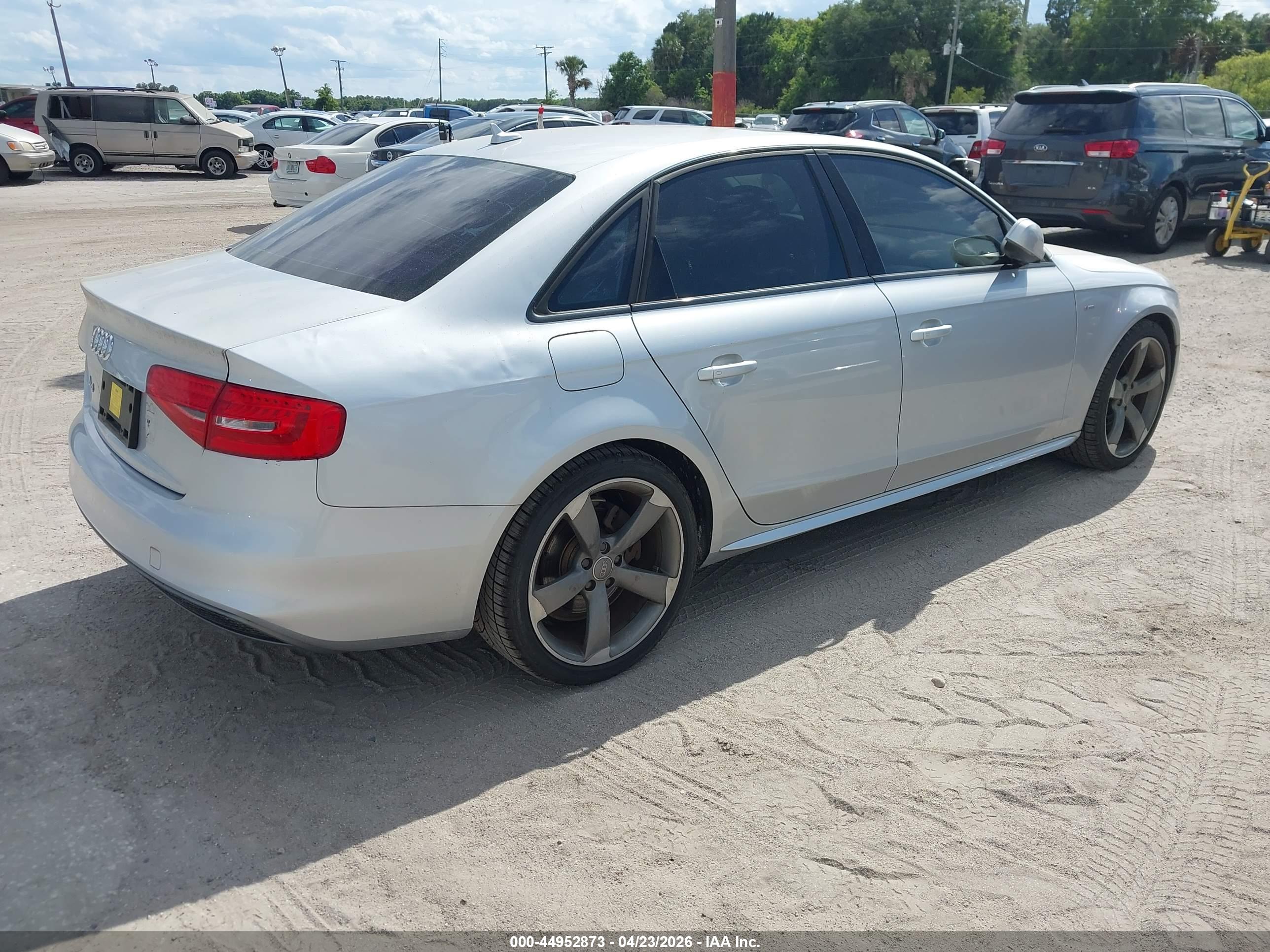 AUDI A4 image 4