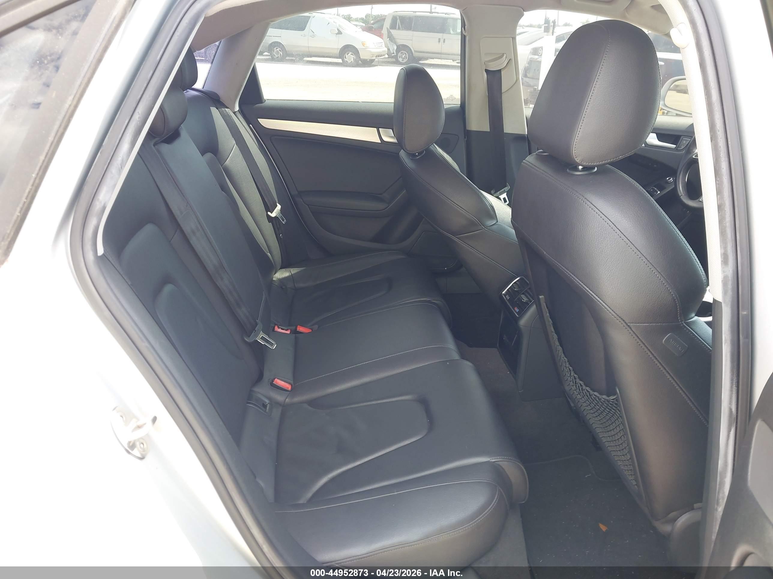 AUDI A4 image 8