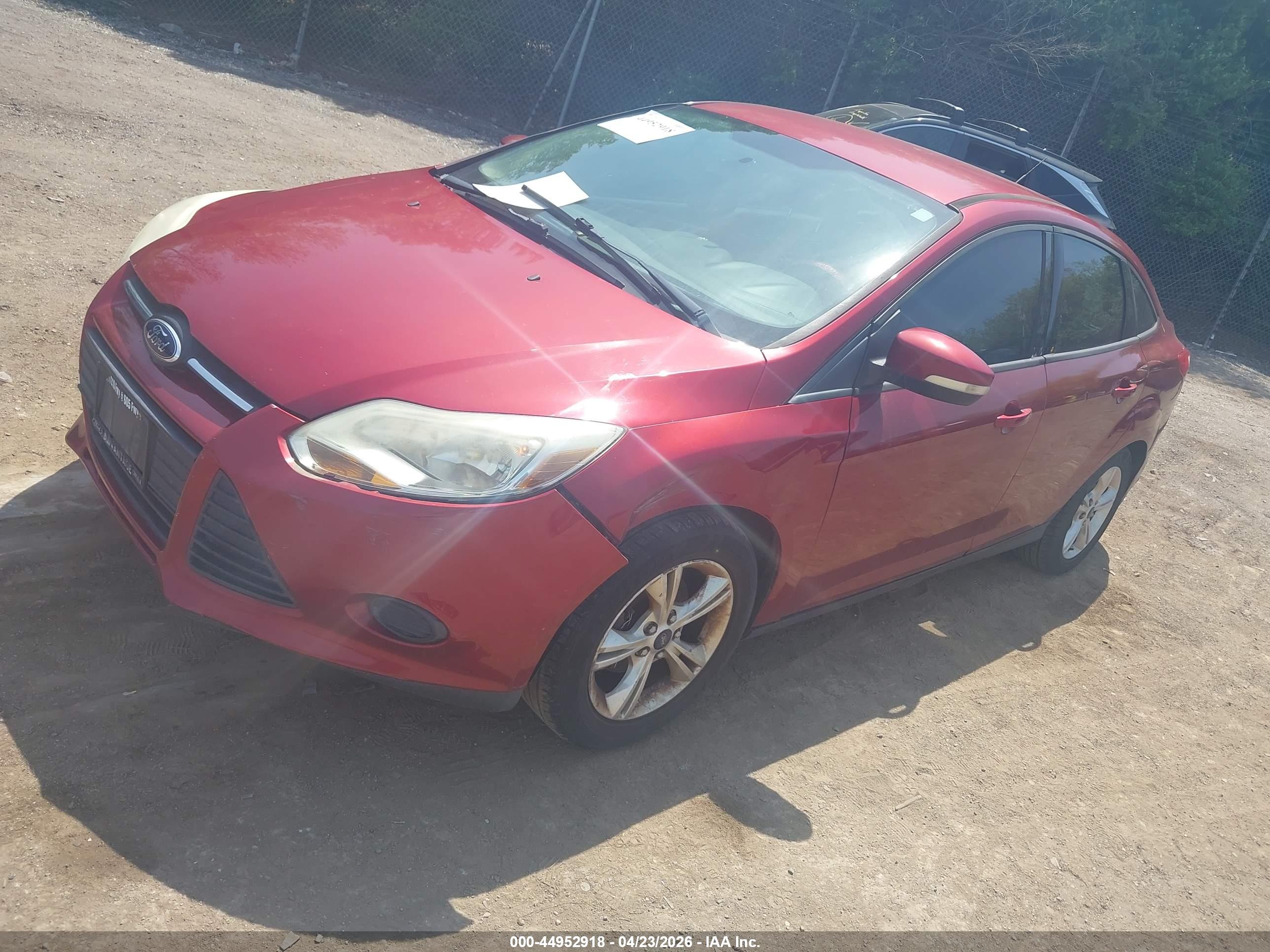 FORD FOCUS image 2