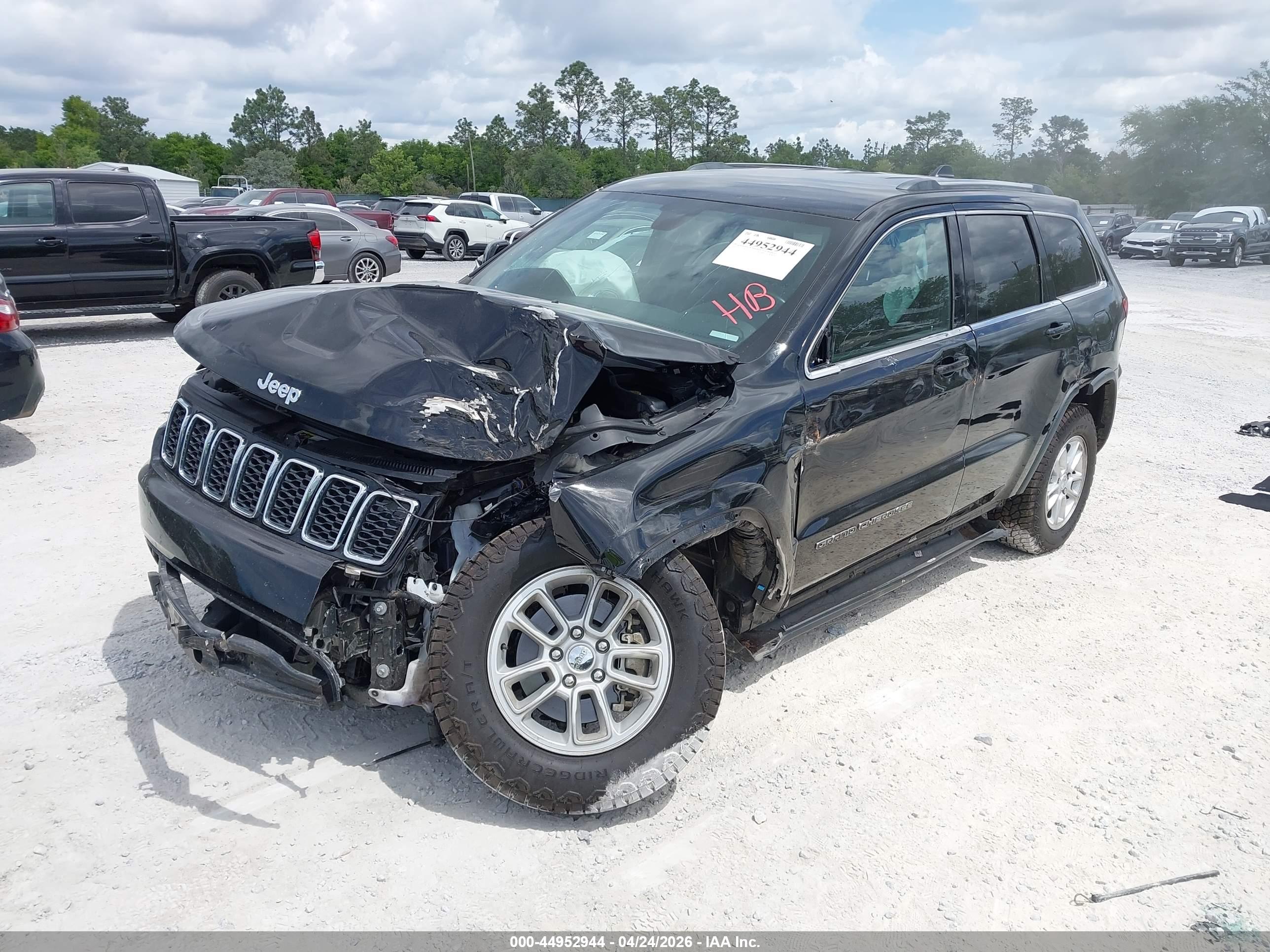 JEEP GRAND image 2