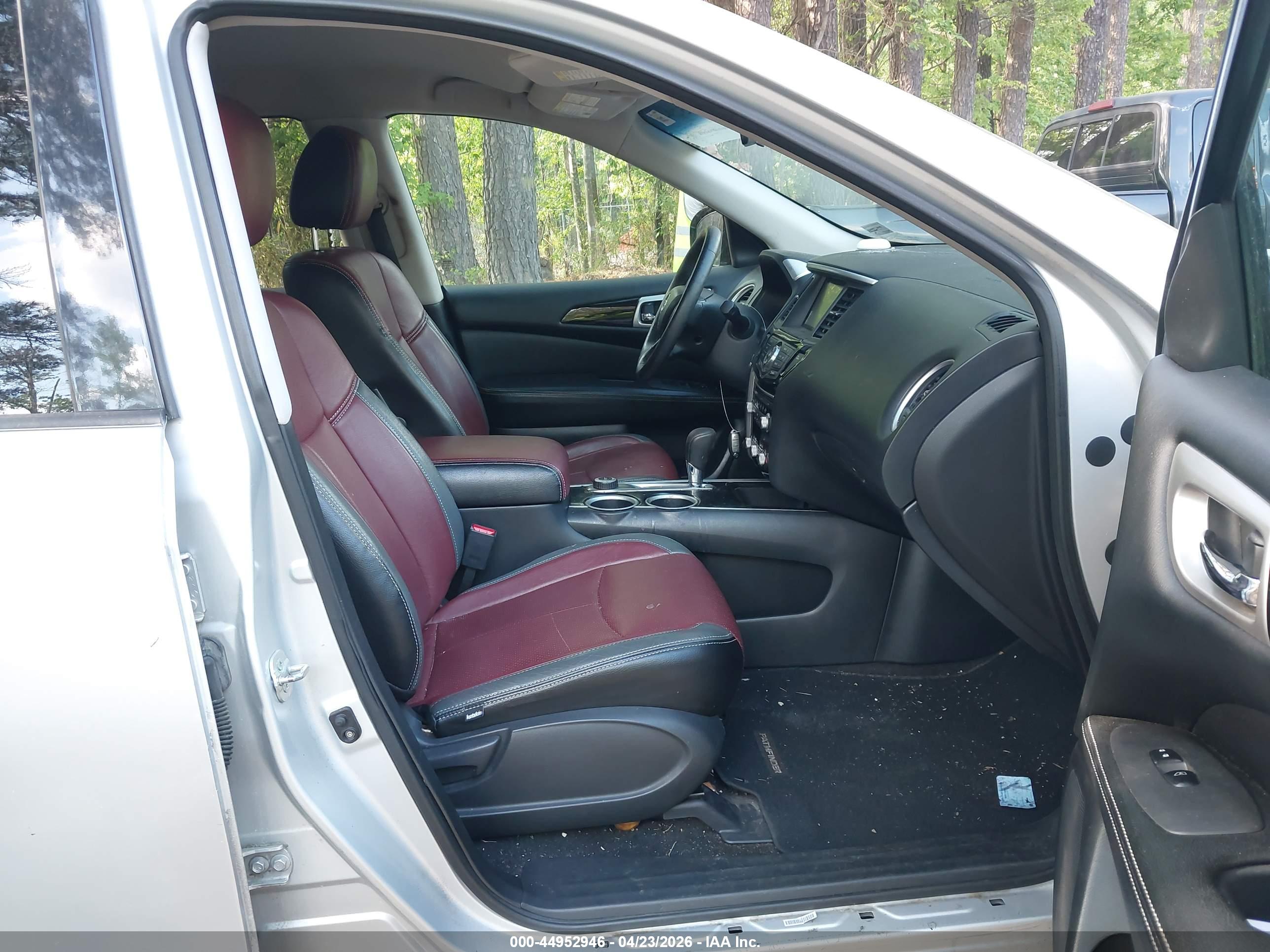 NISSAN PATHFINDER image 5