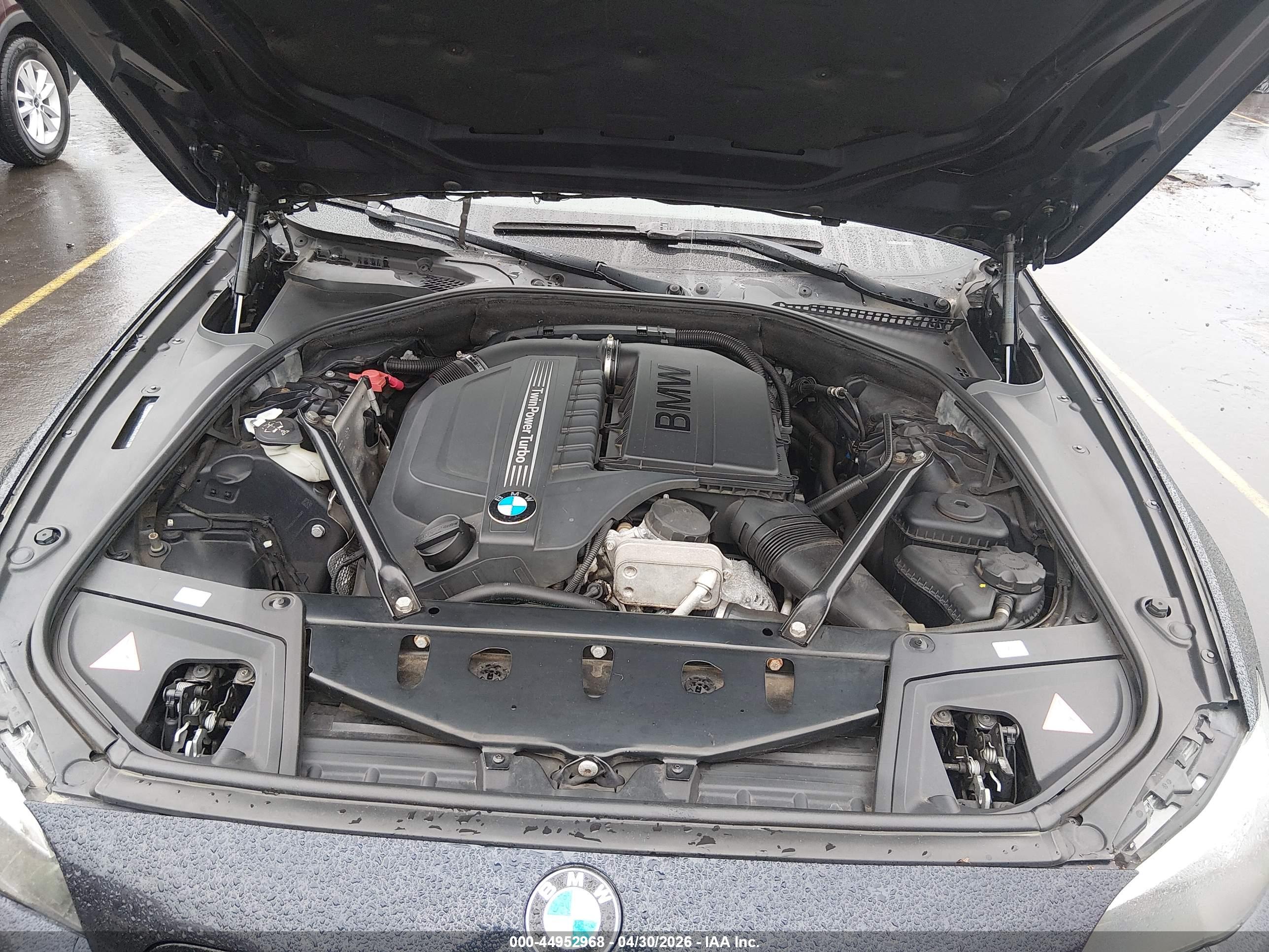BMW 535I image 10