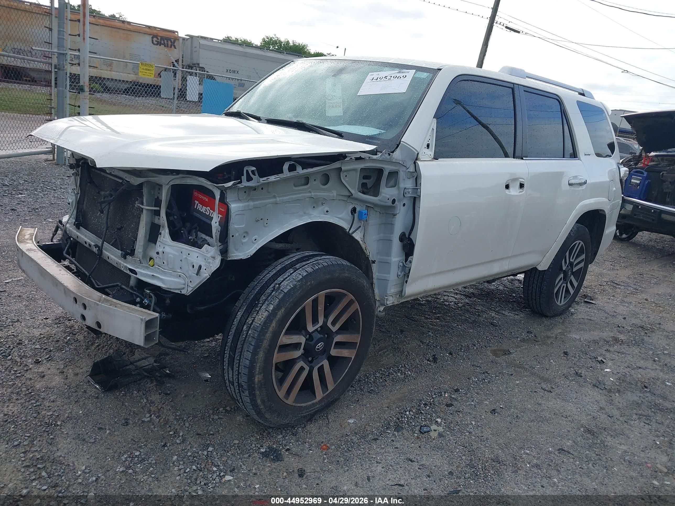 TOYOTA 4RUNNER image 2