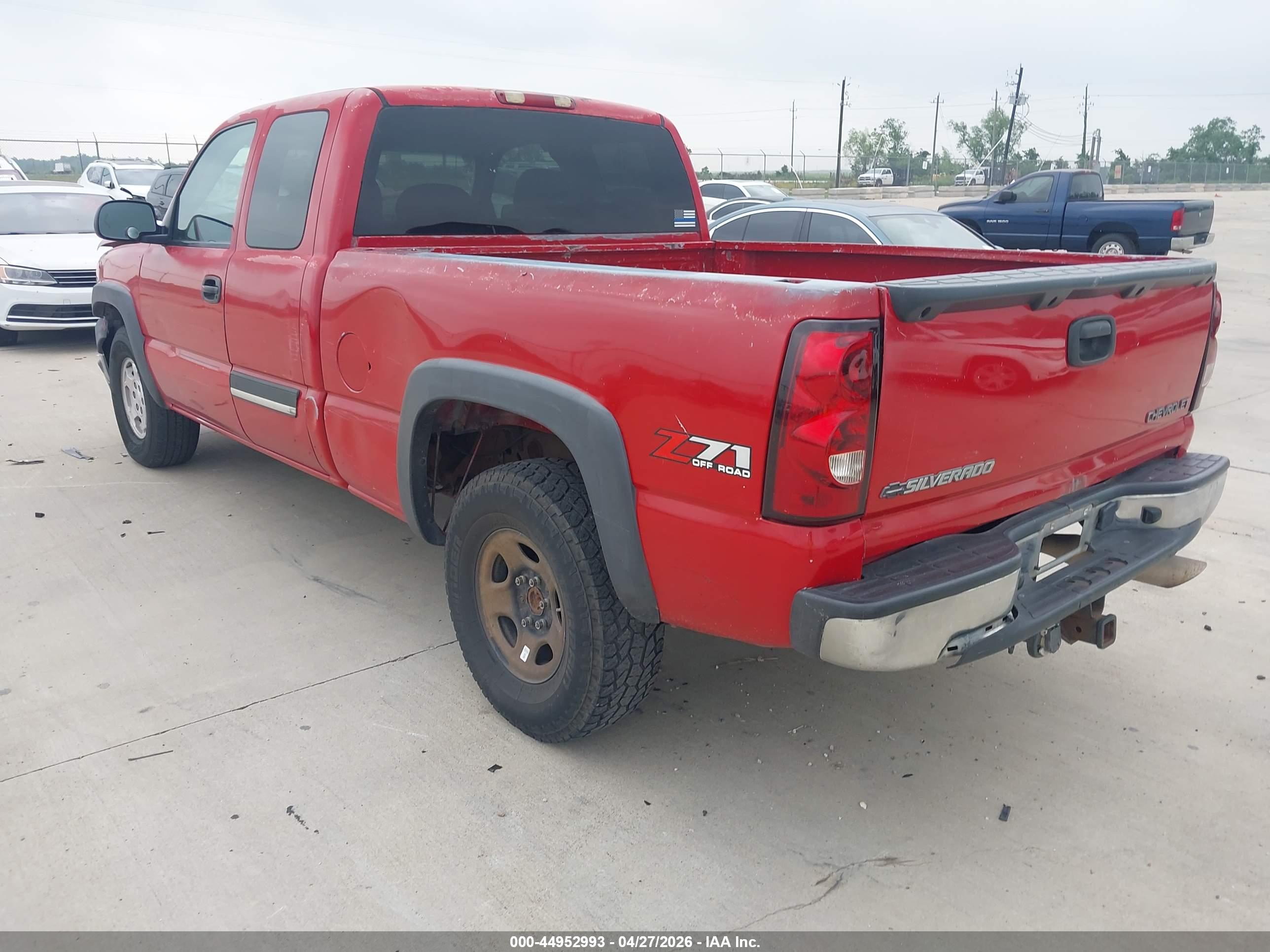CHEVROLET SILVERADO image 3