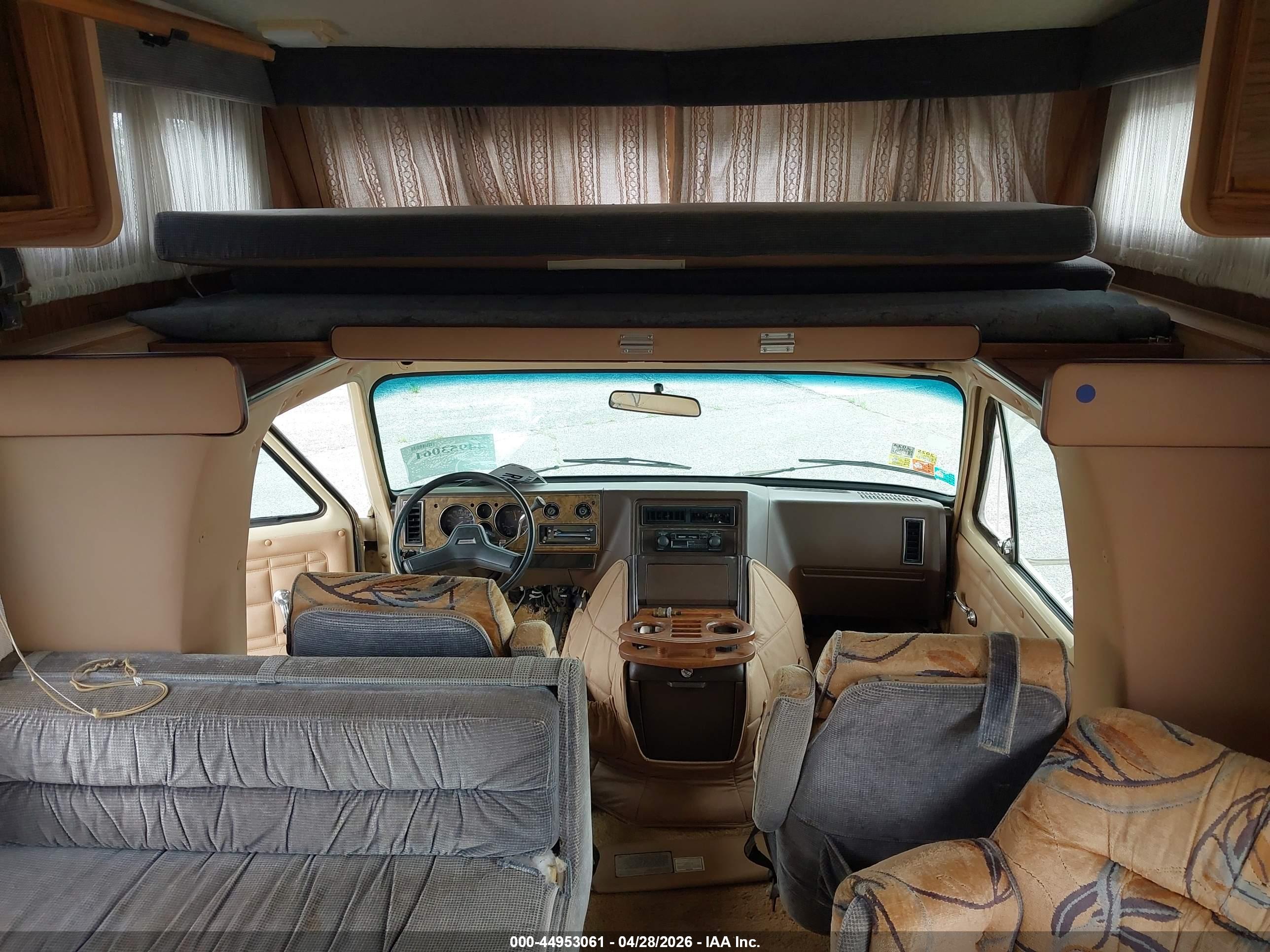 CHEVROLET G30 image 7