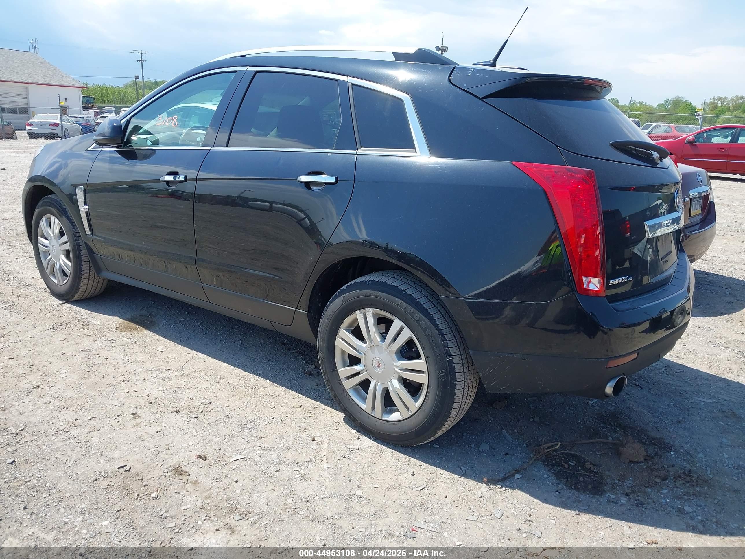 CADILLAC SRX image 3