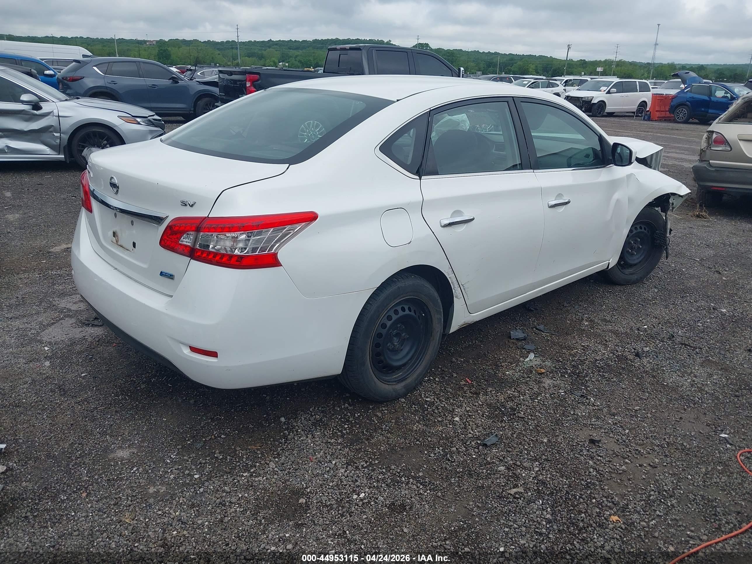 NISSAN SENTRA image 4