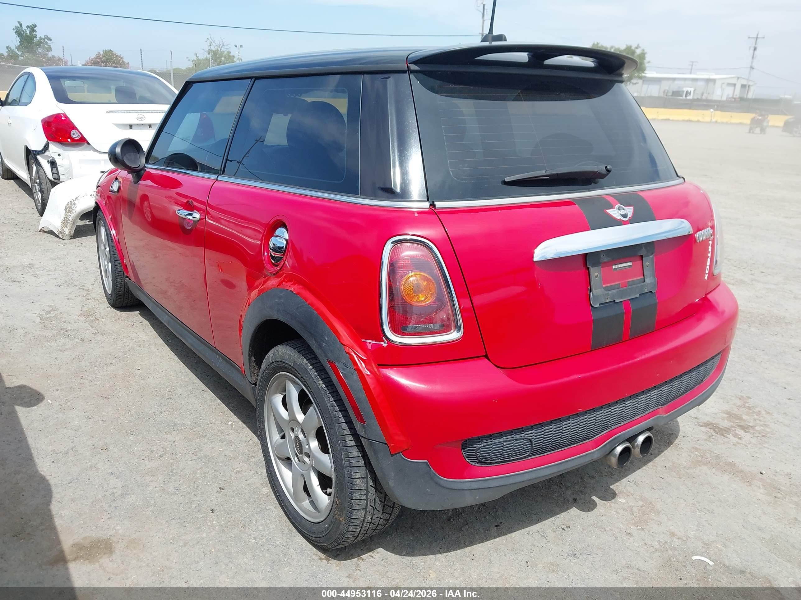 MINI COOPER image 3