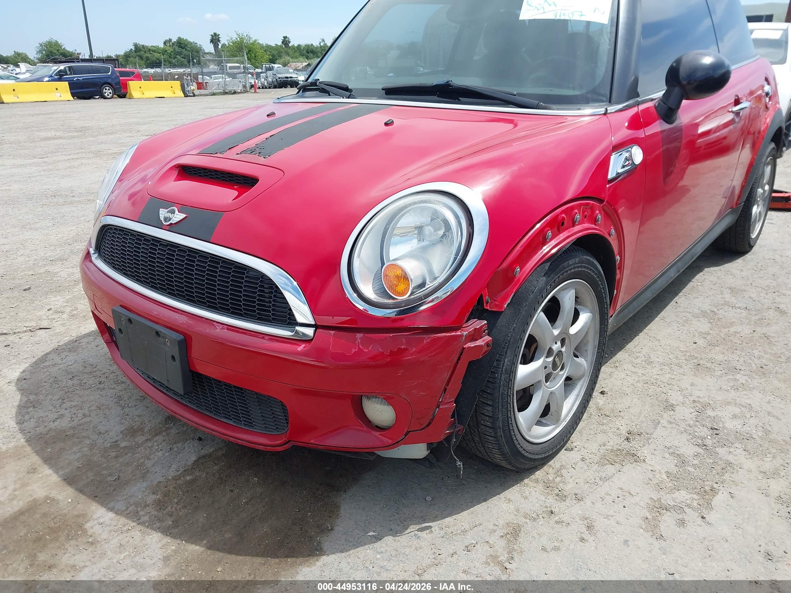 MINI COOPER image 6