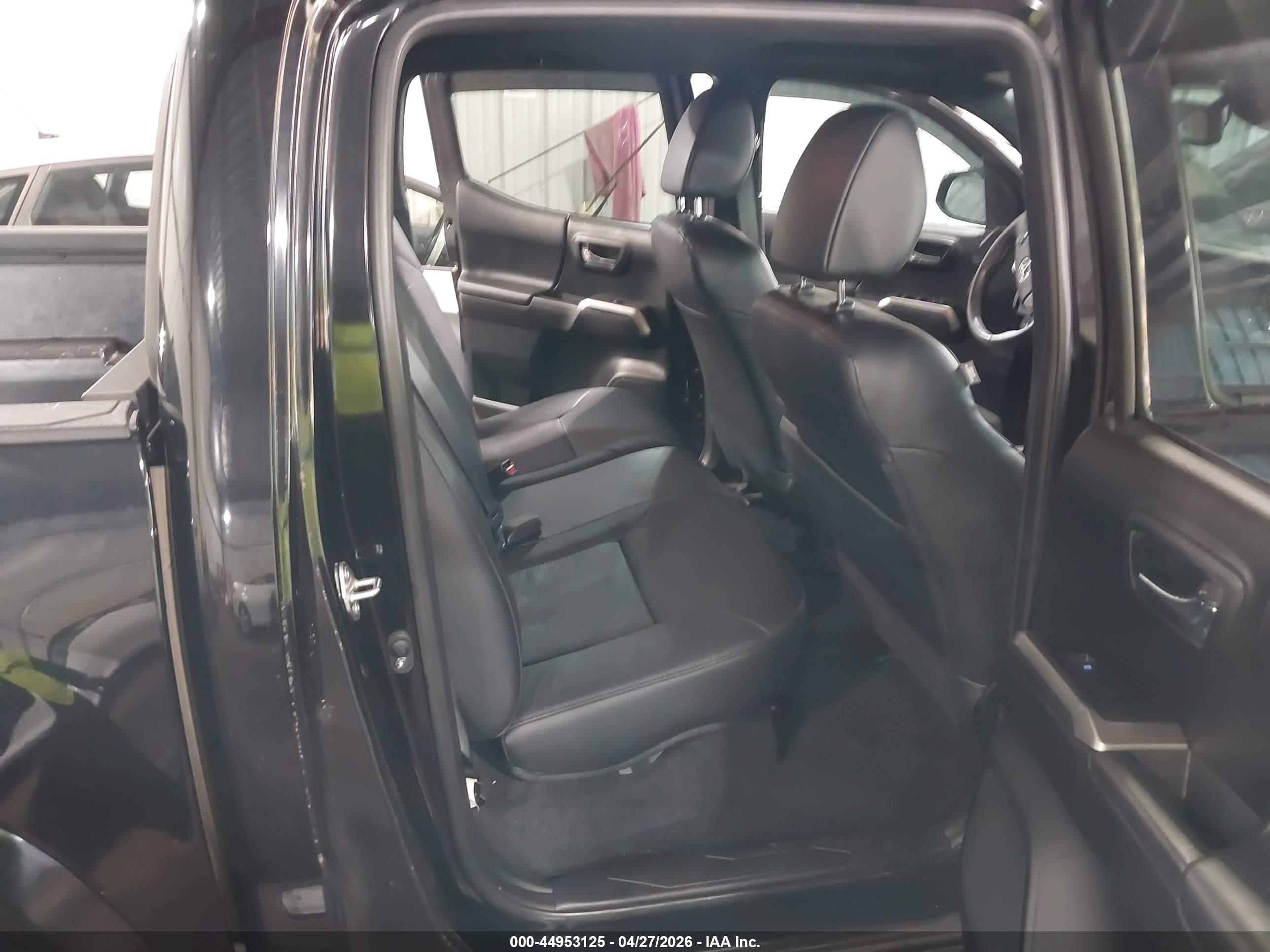 TOYOTA TACOMA image 8