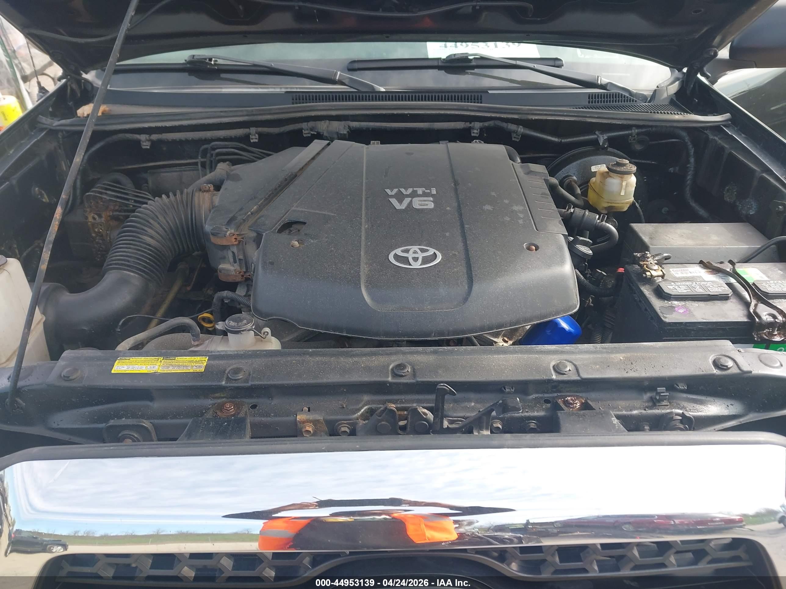 TOYOTA TACOMA image 10