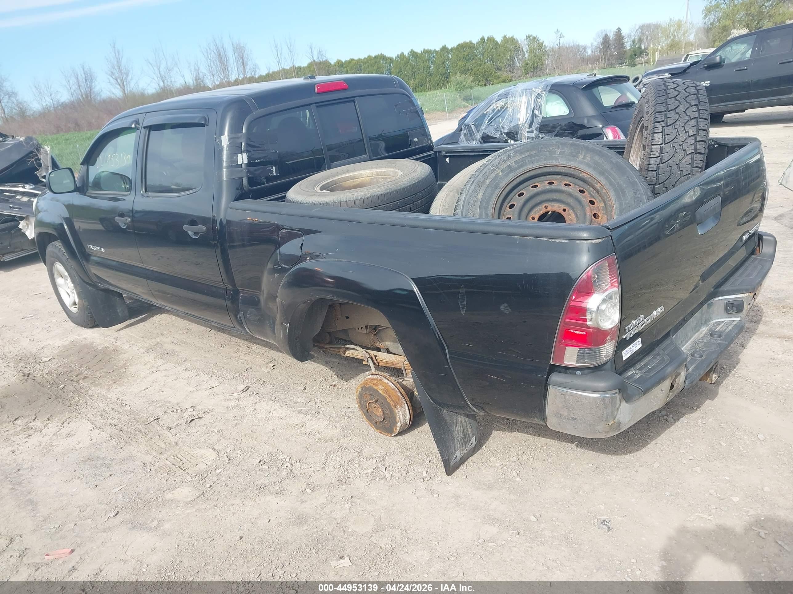 TOYOTA TACOMA image 3