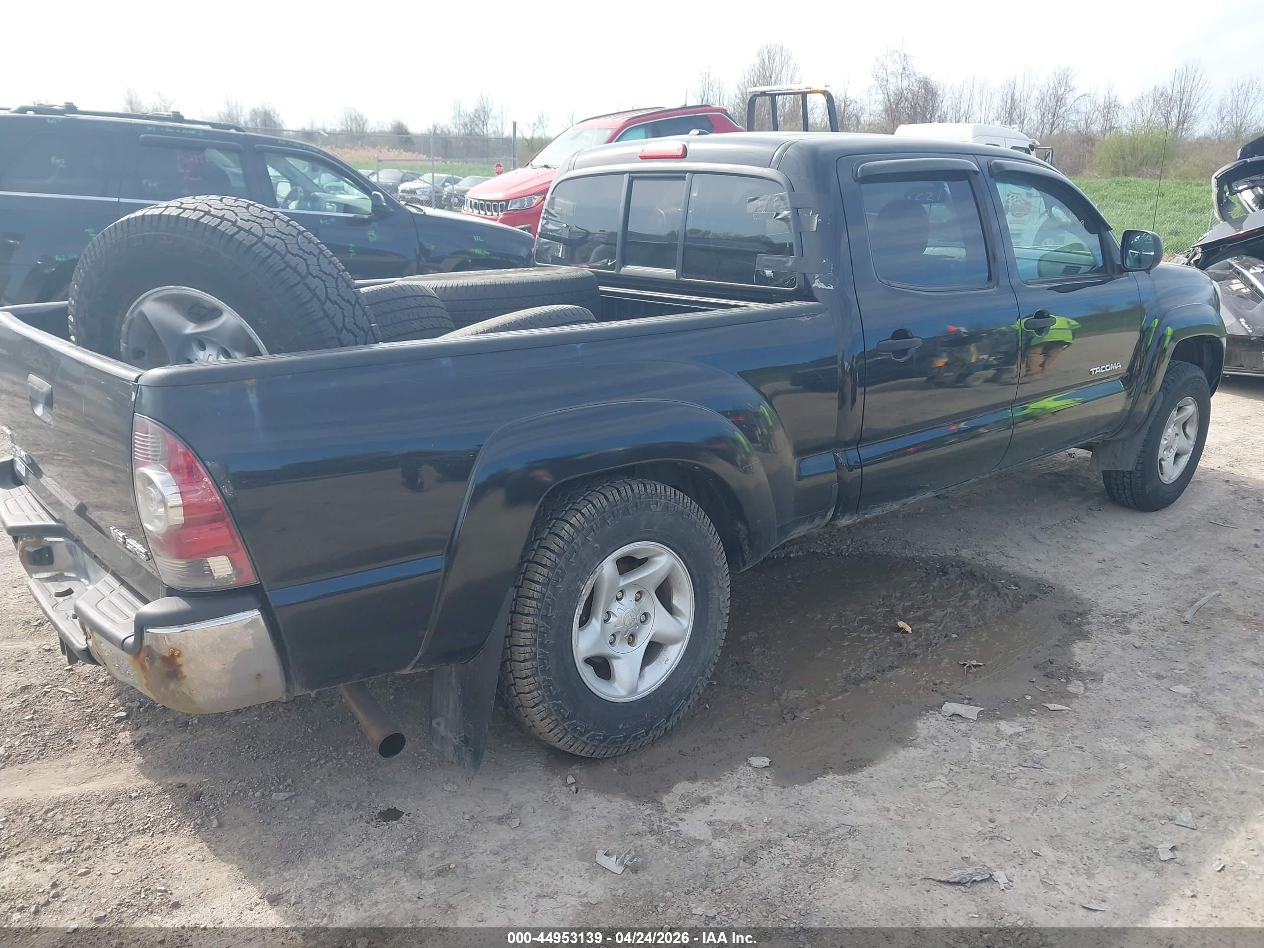 TOYOTA TACOMA image 4