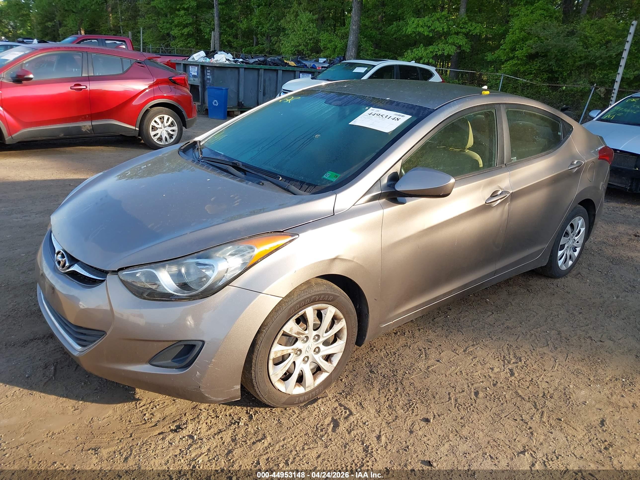 HYUNDAI ELANTRA image 2