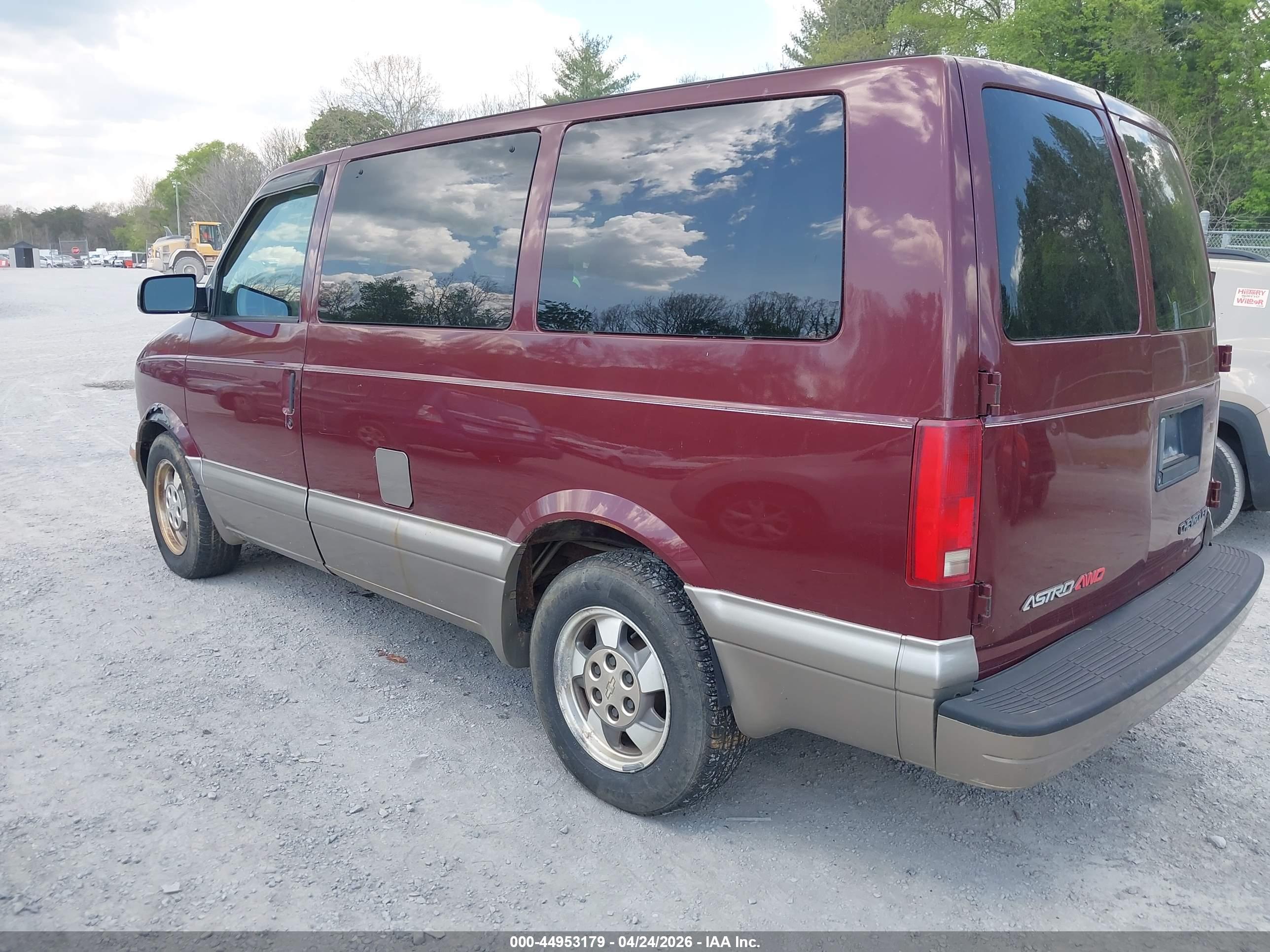 CHEVROLET ASTRO image 3