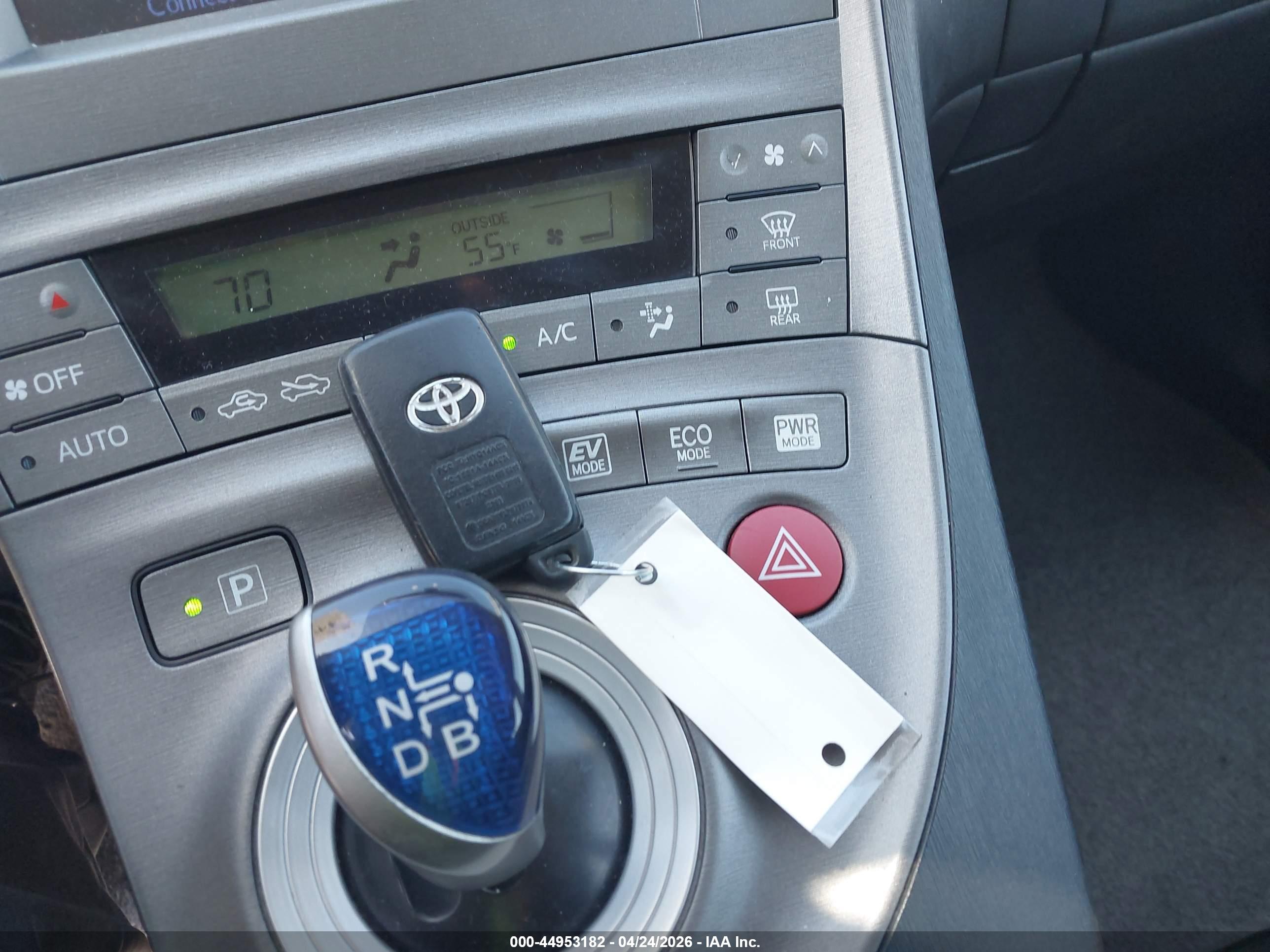 TOYOTA PRIUS image 11