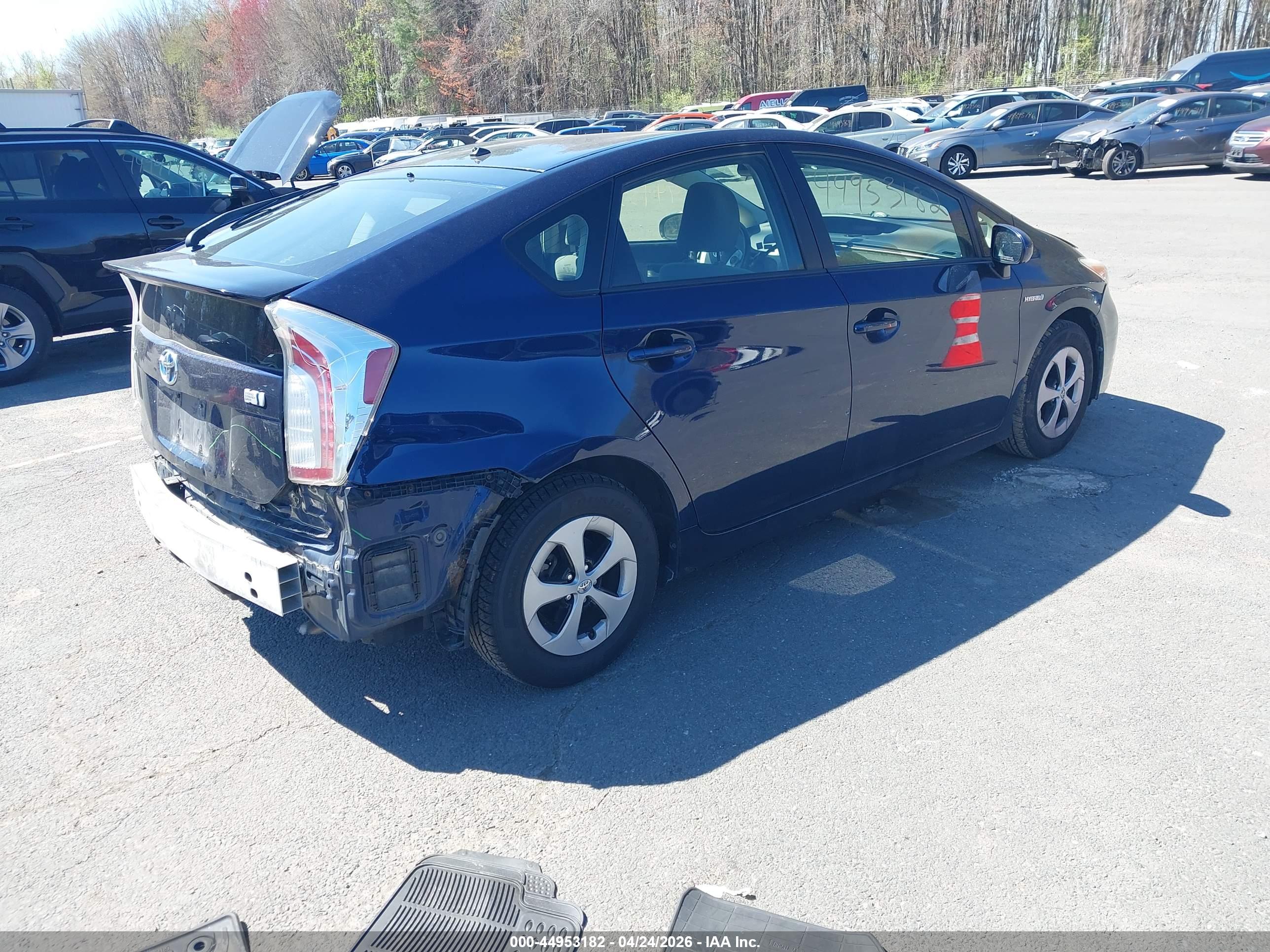 TOYOTA PRIUS image 4