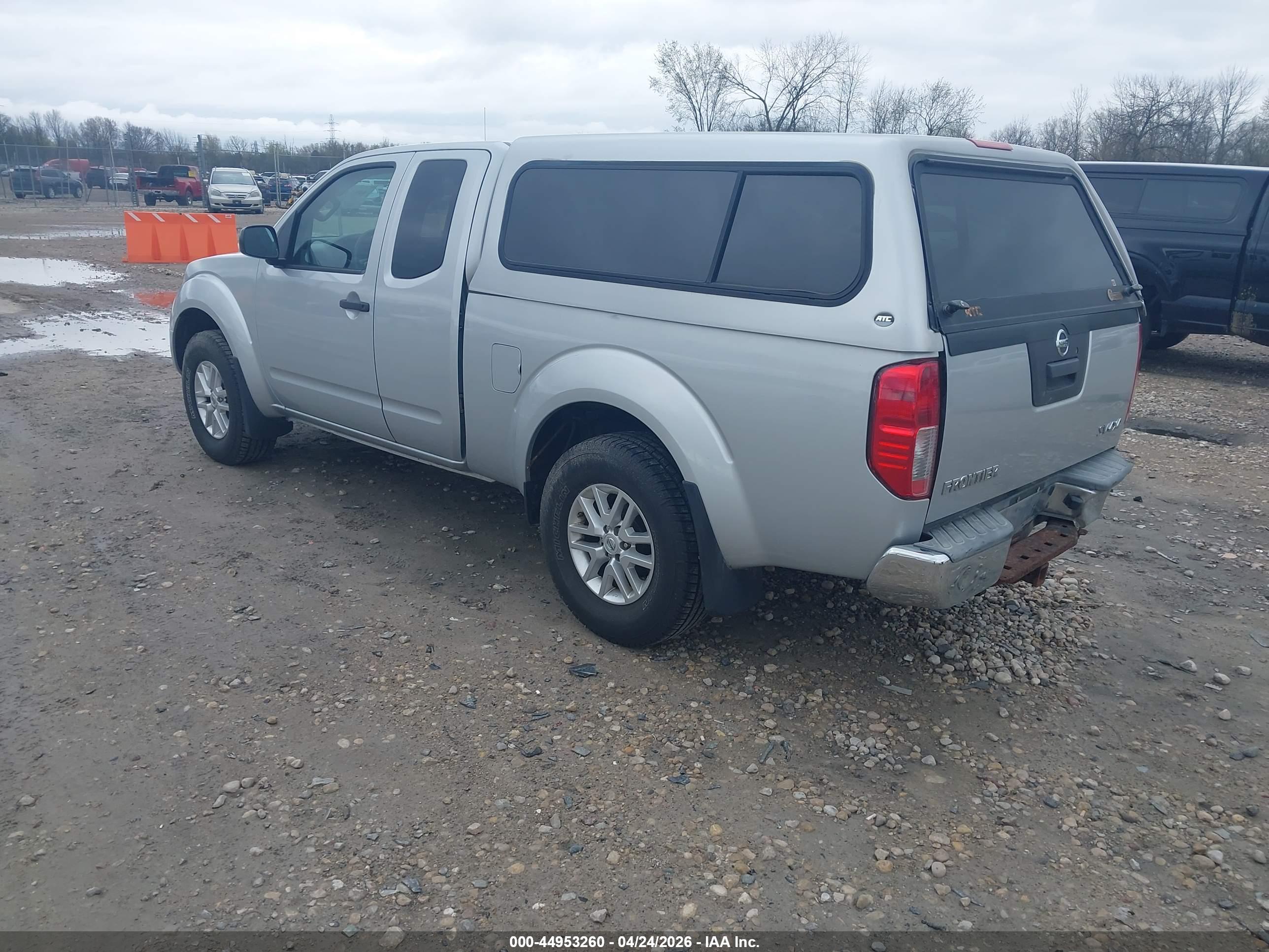 NISSAN FRONTIER image 3