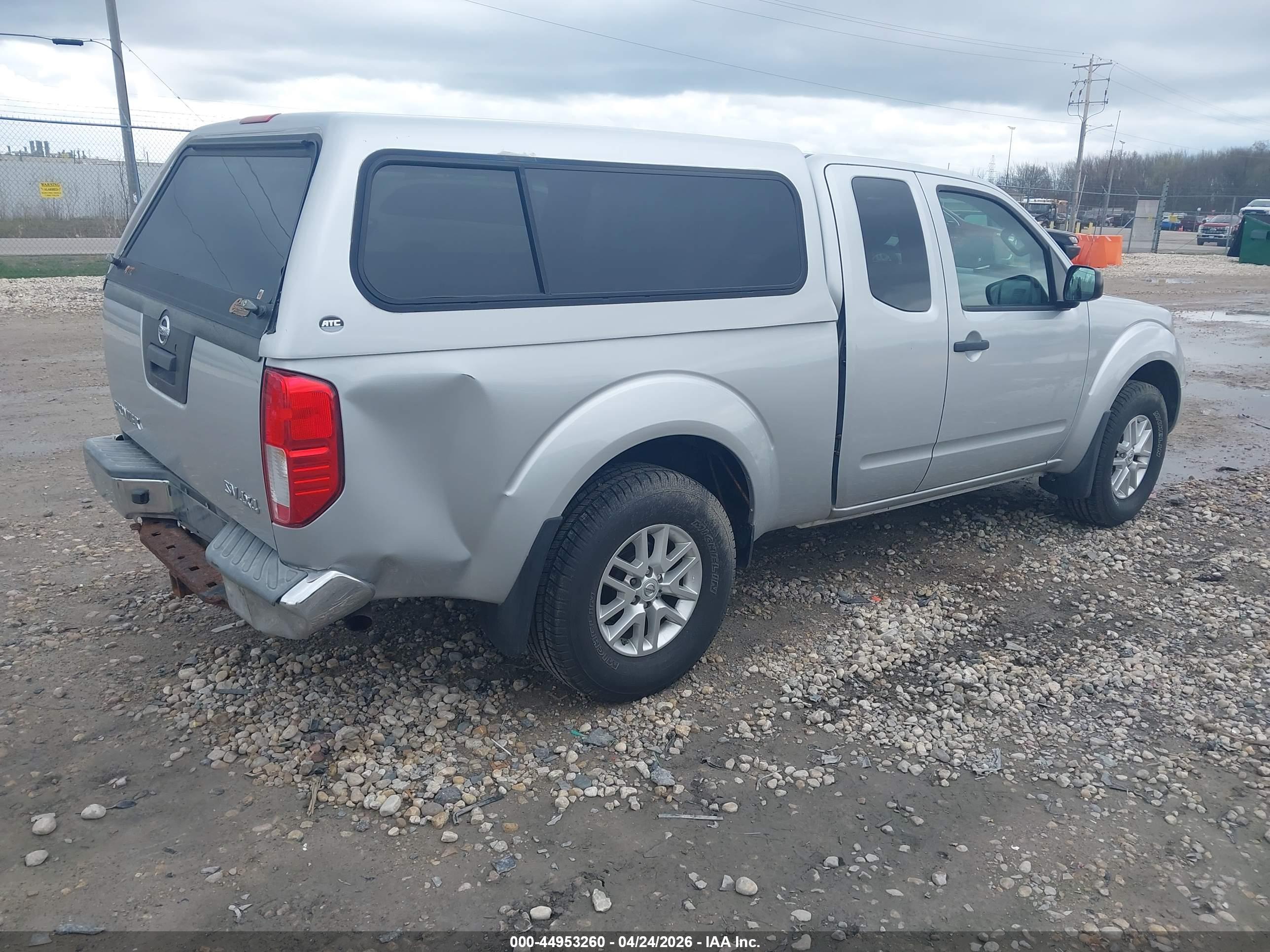 NISSAN FRONTIER image 4