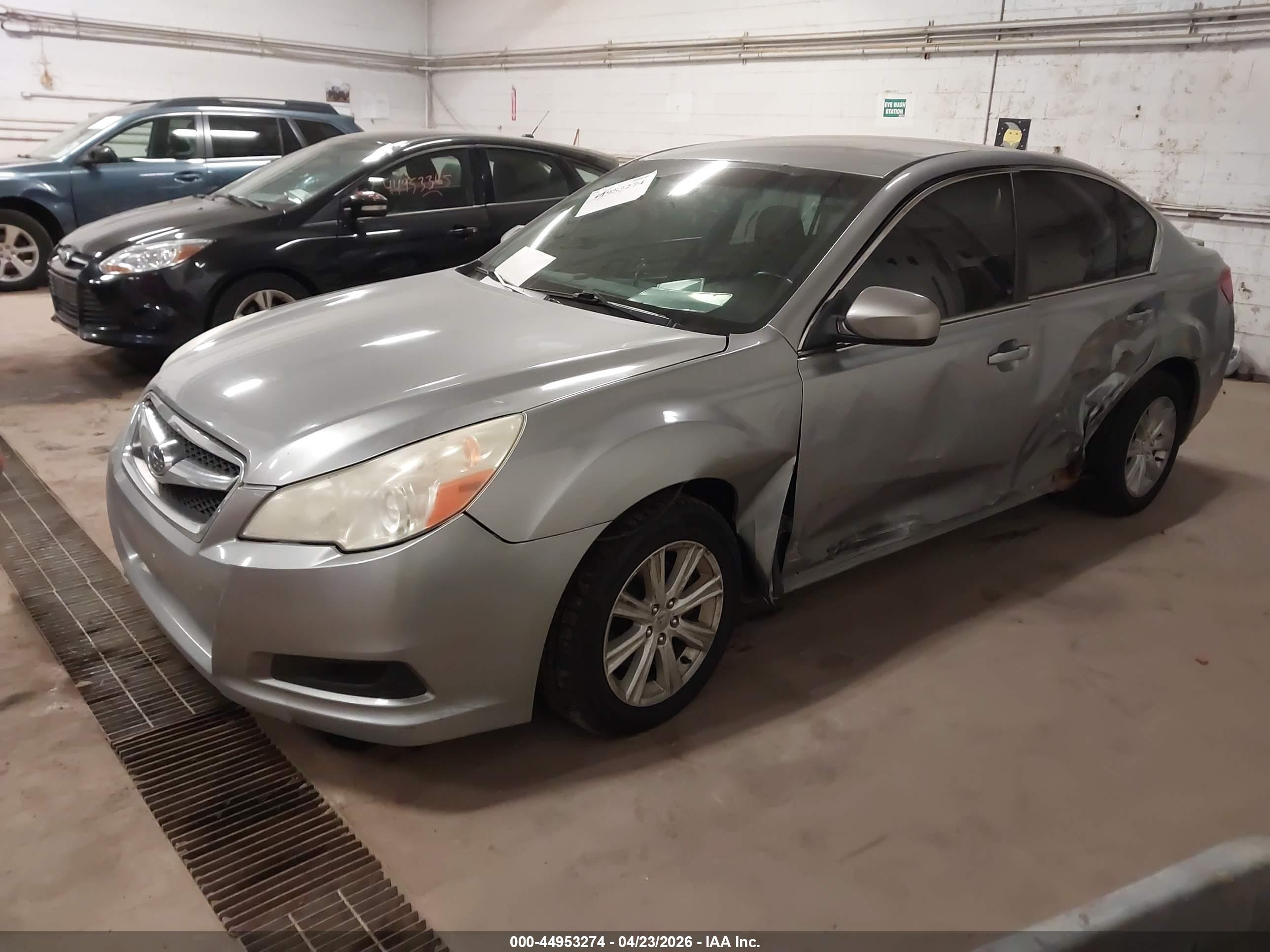 SUBARU LEGACY image 2
