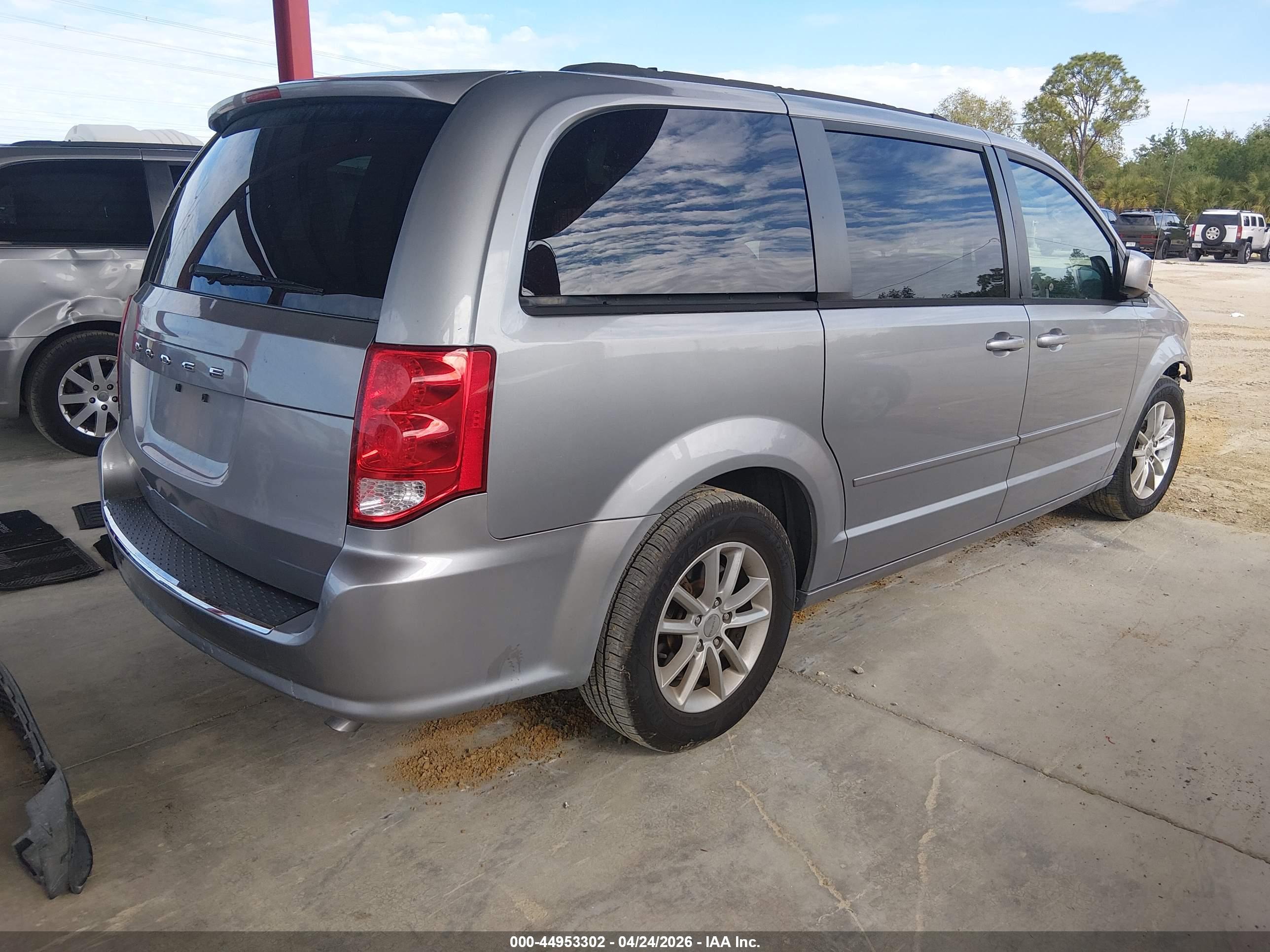 DODGE GRAND image 4