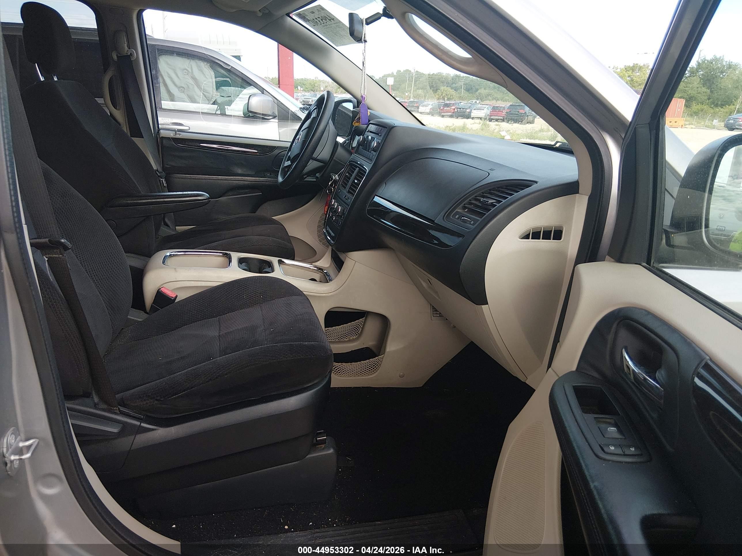 DODGE GRAND image 5