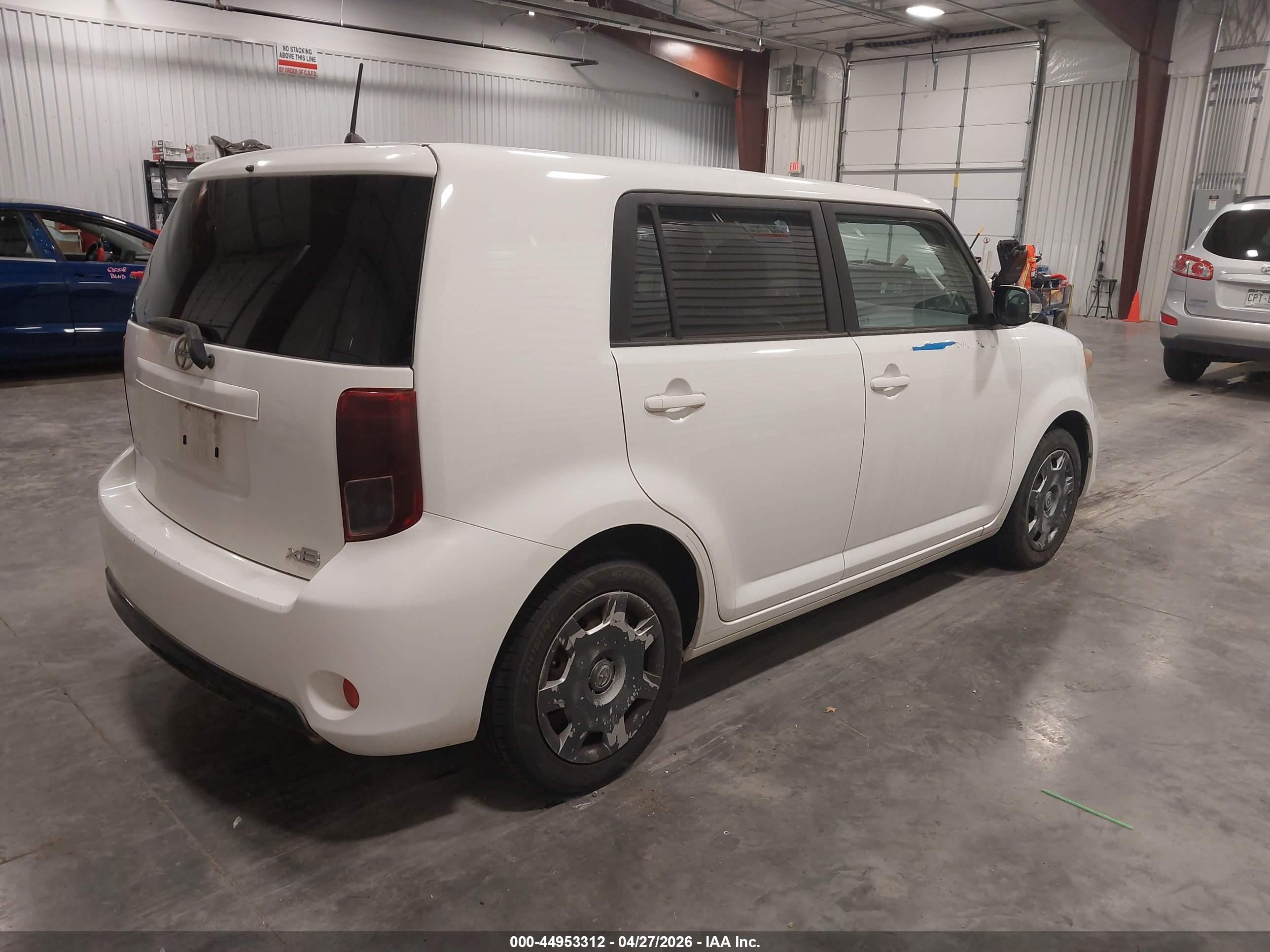 SCION XB image 4