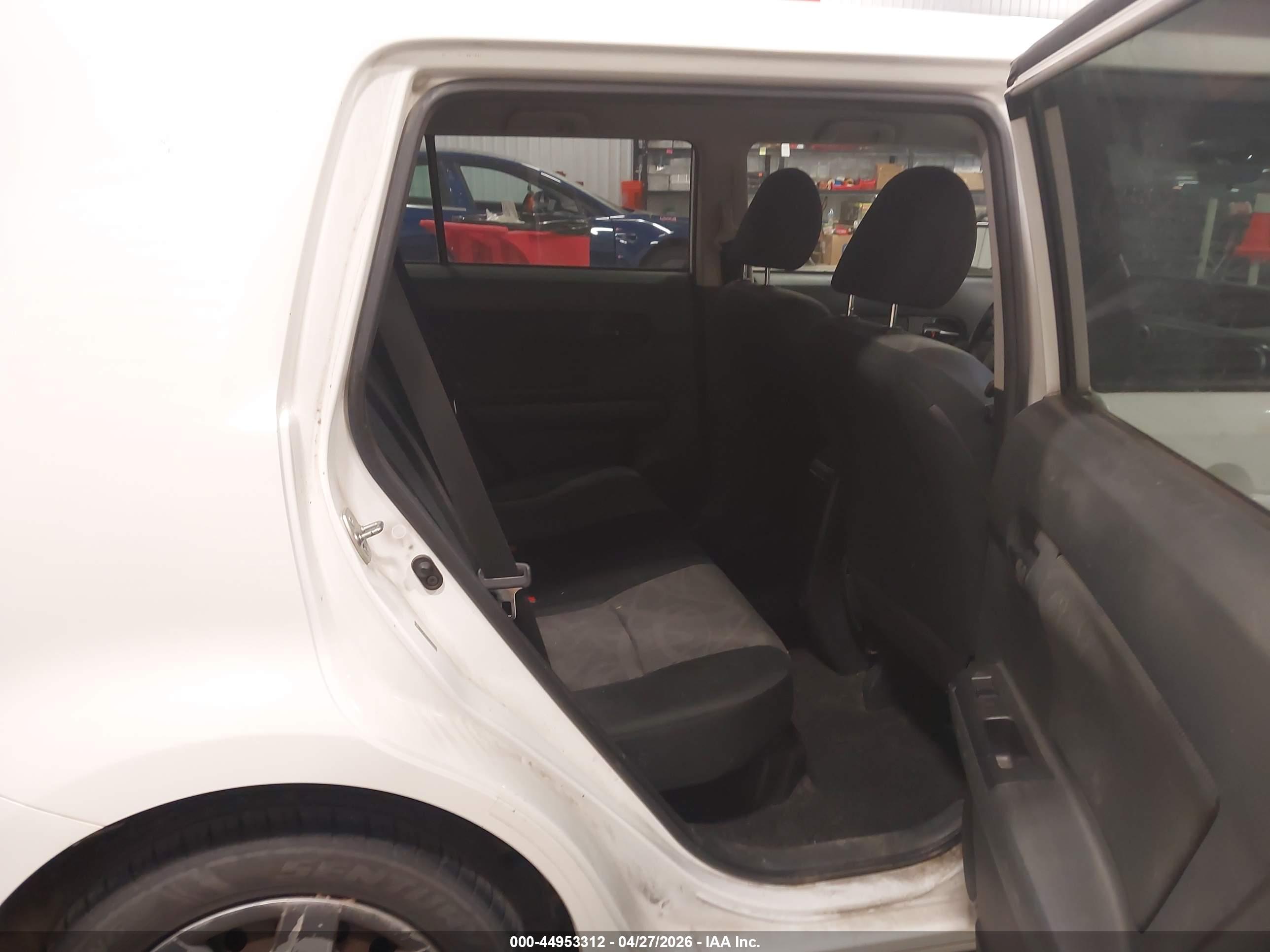 SCION XB image 8