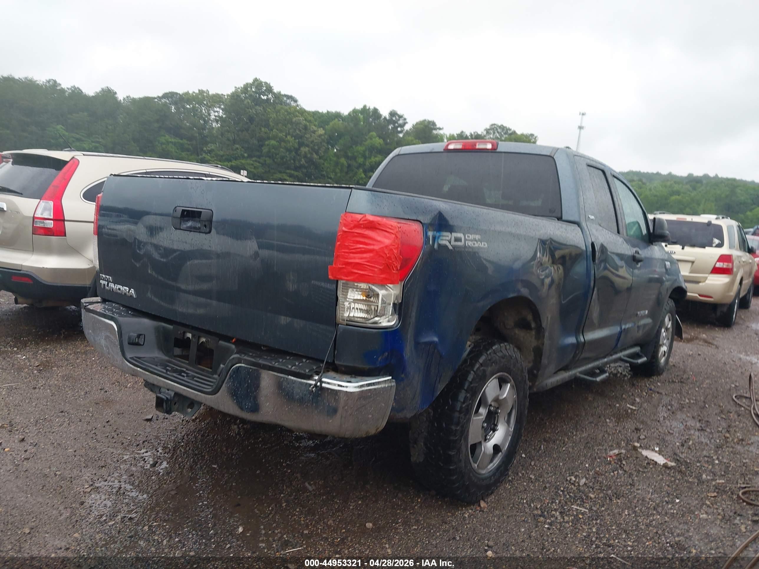 TOYOTA TUNDRA image 4