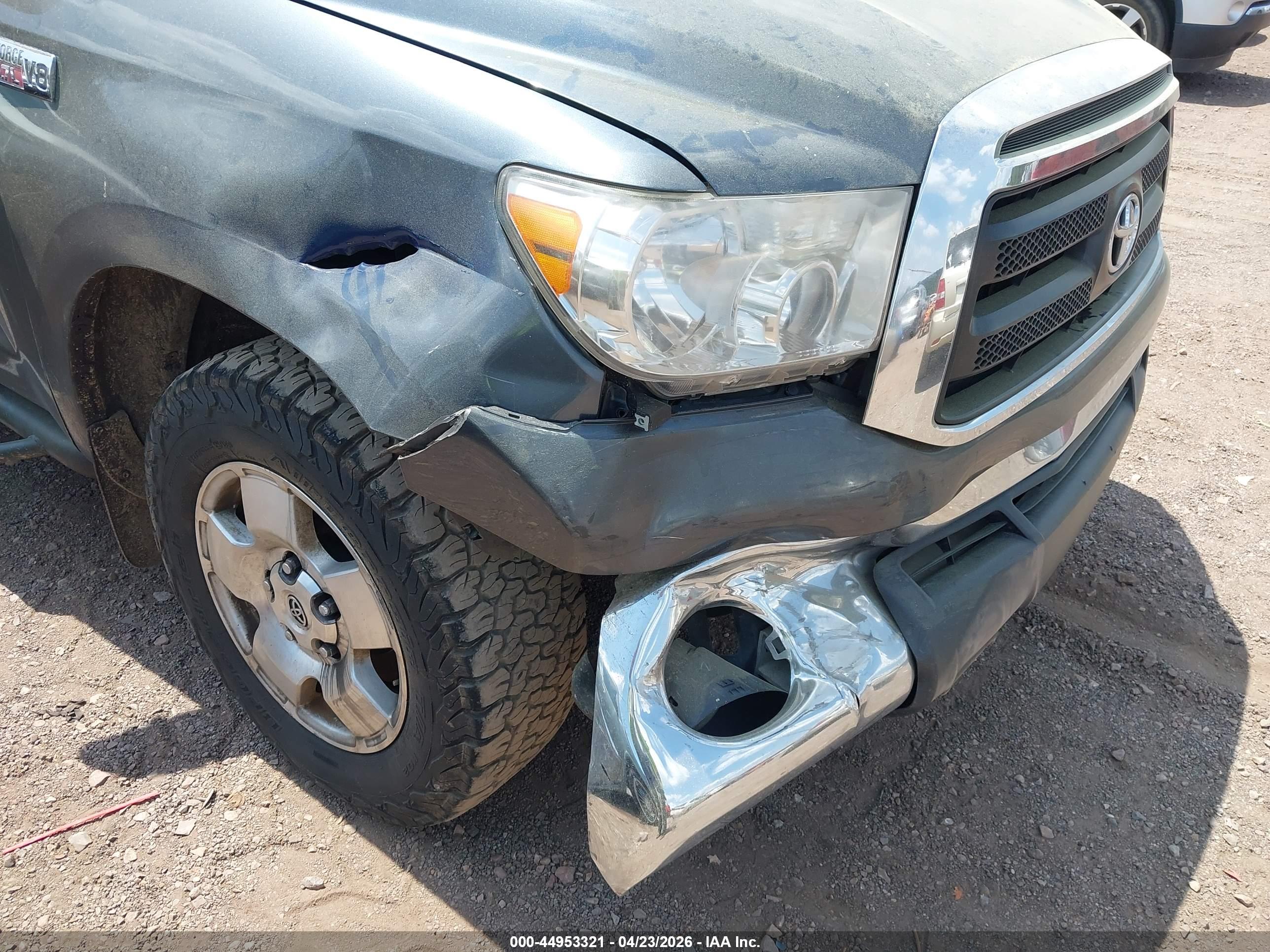 TOYOTA TUNDRA image 6