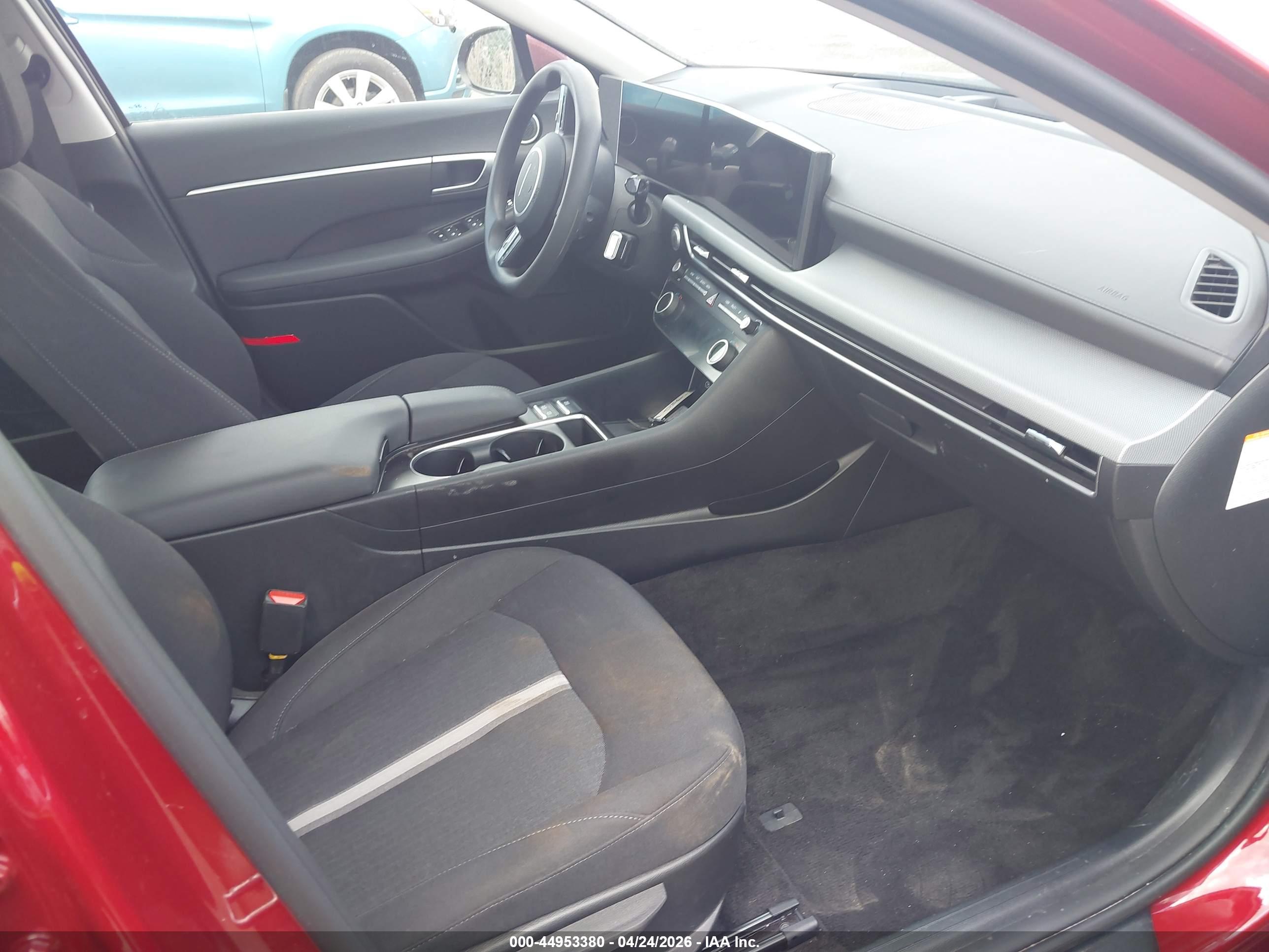 HYUNDAI SONATA image 5