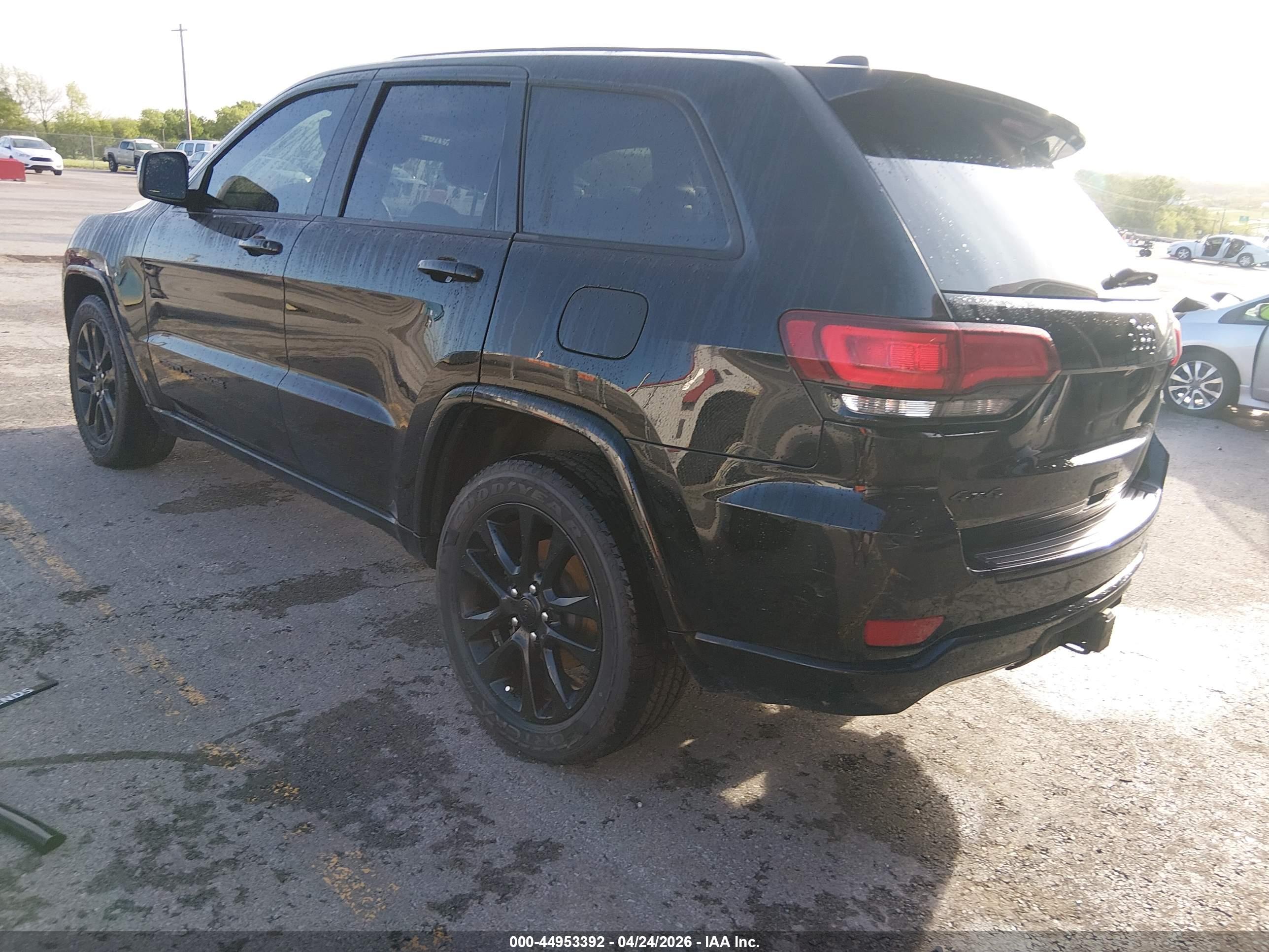 JEEP GRAND image 3
