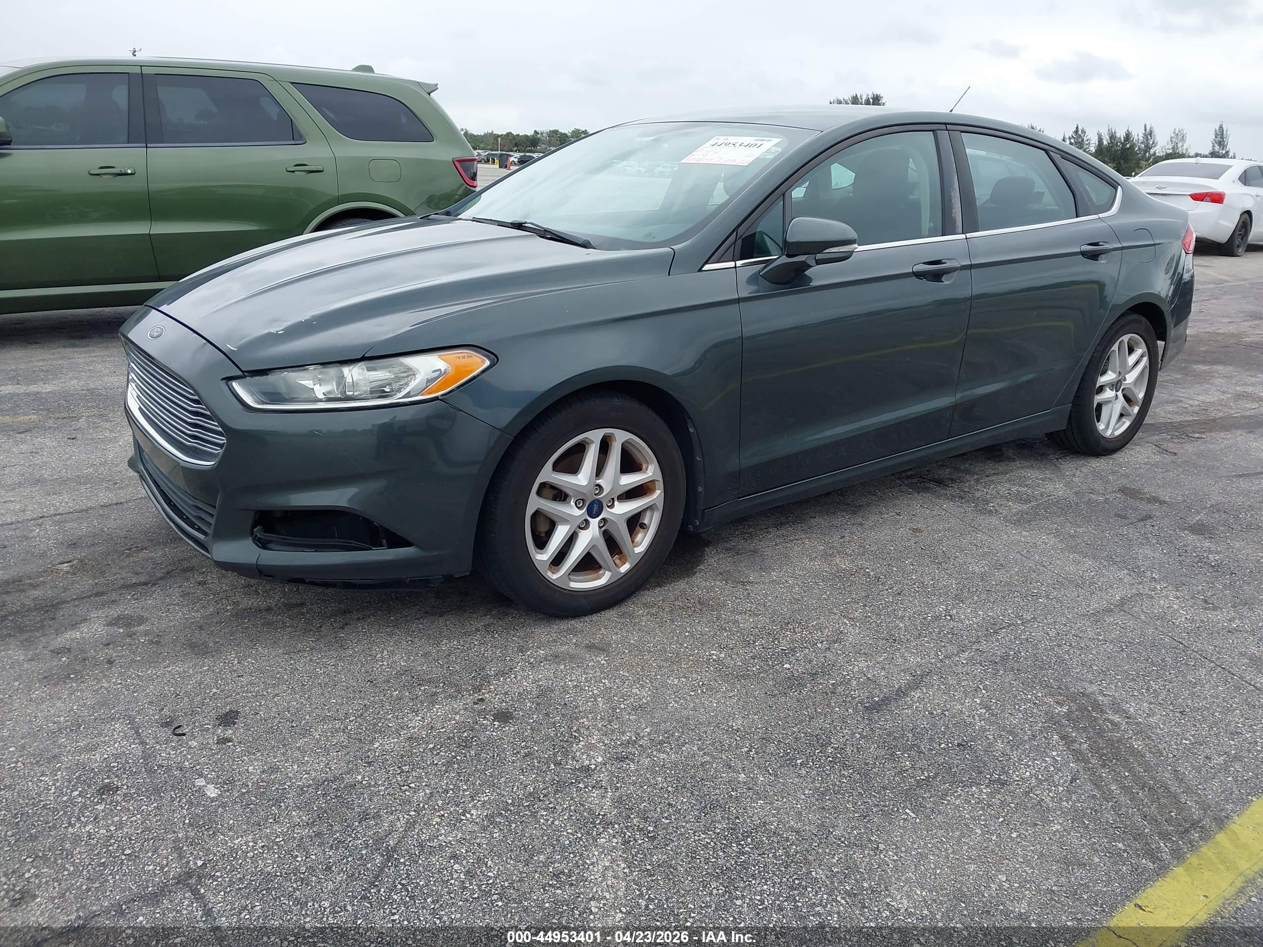 FORD FUSION image 2