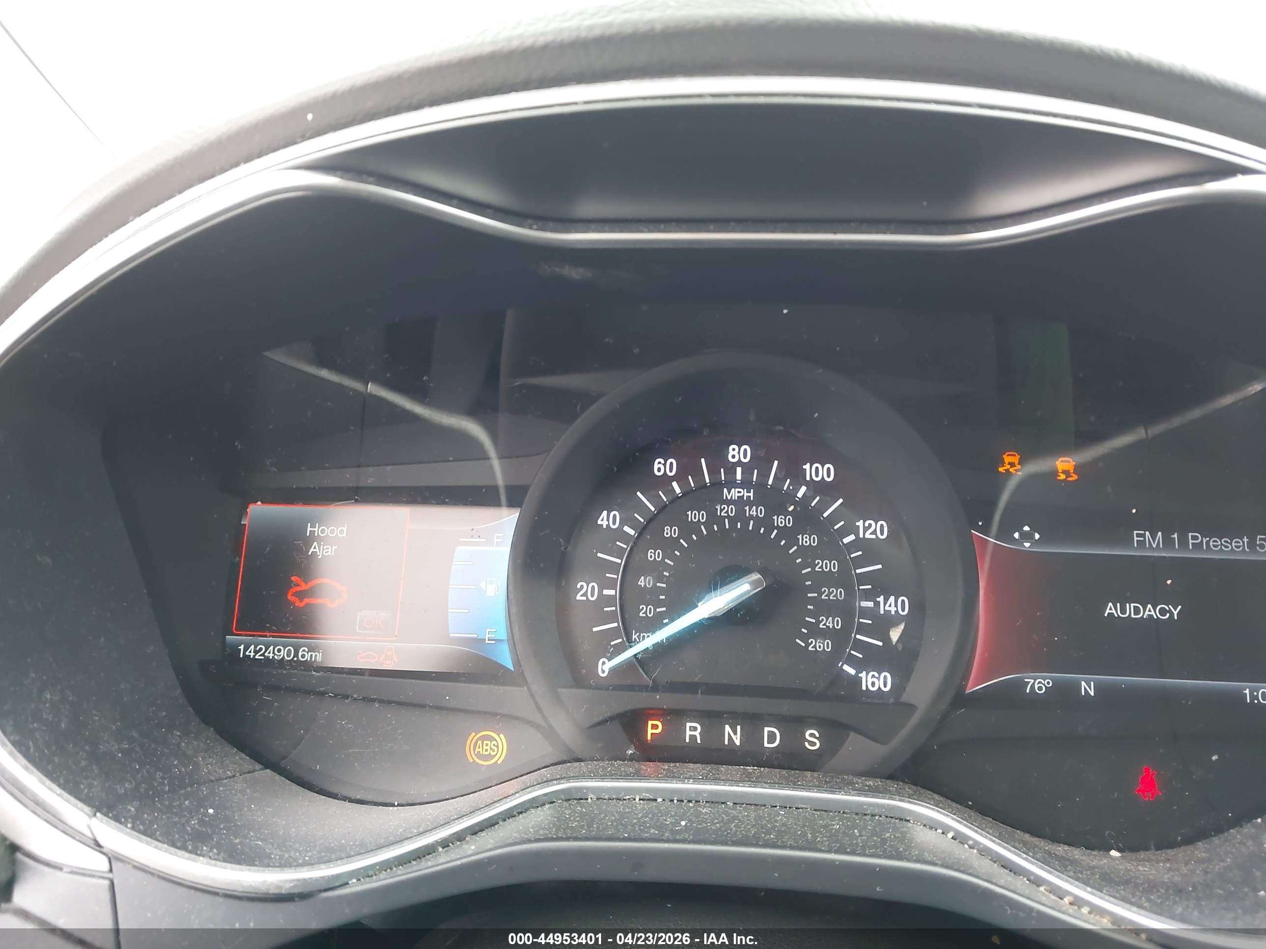 FORD FUSION image 7