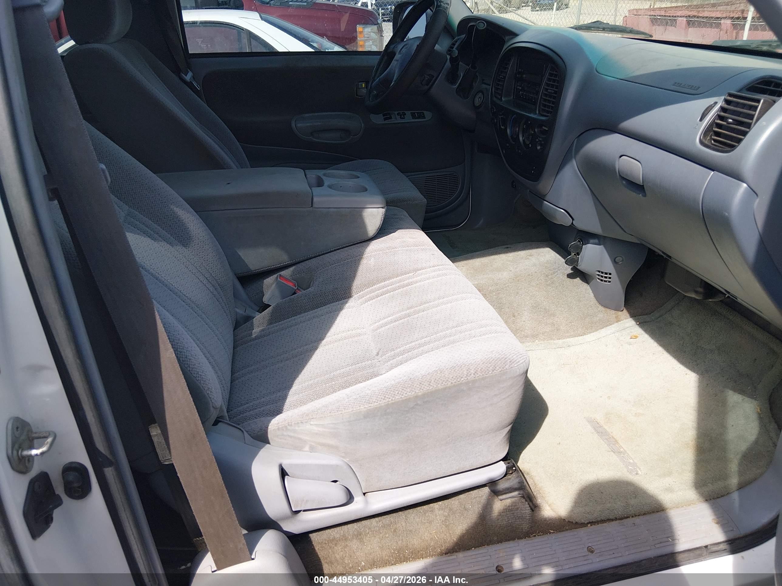 TOYOTA TUNDRA image 5