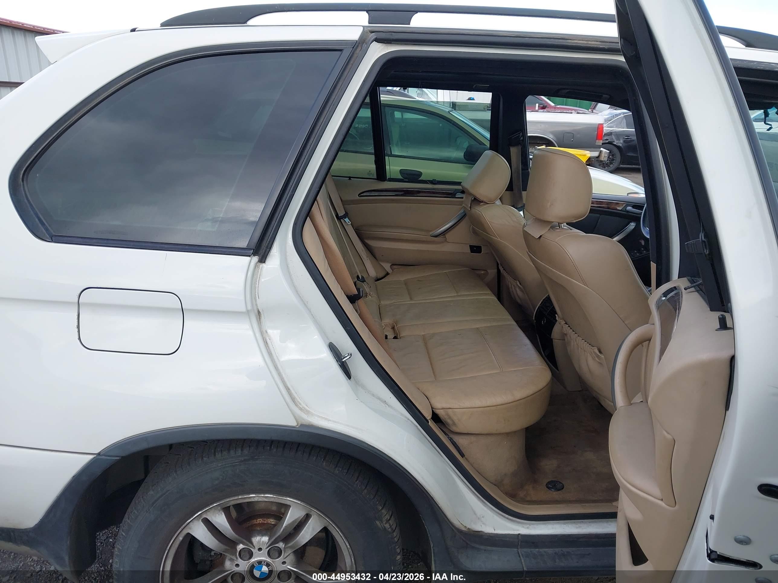BMW X5 image 8