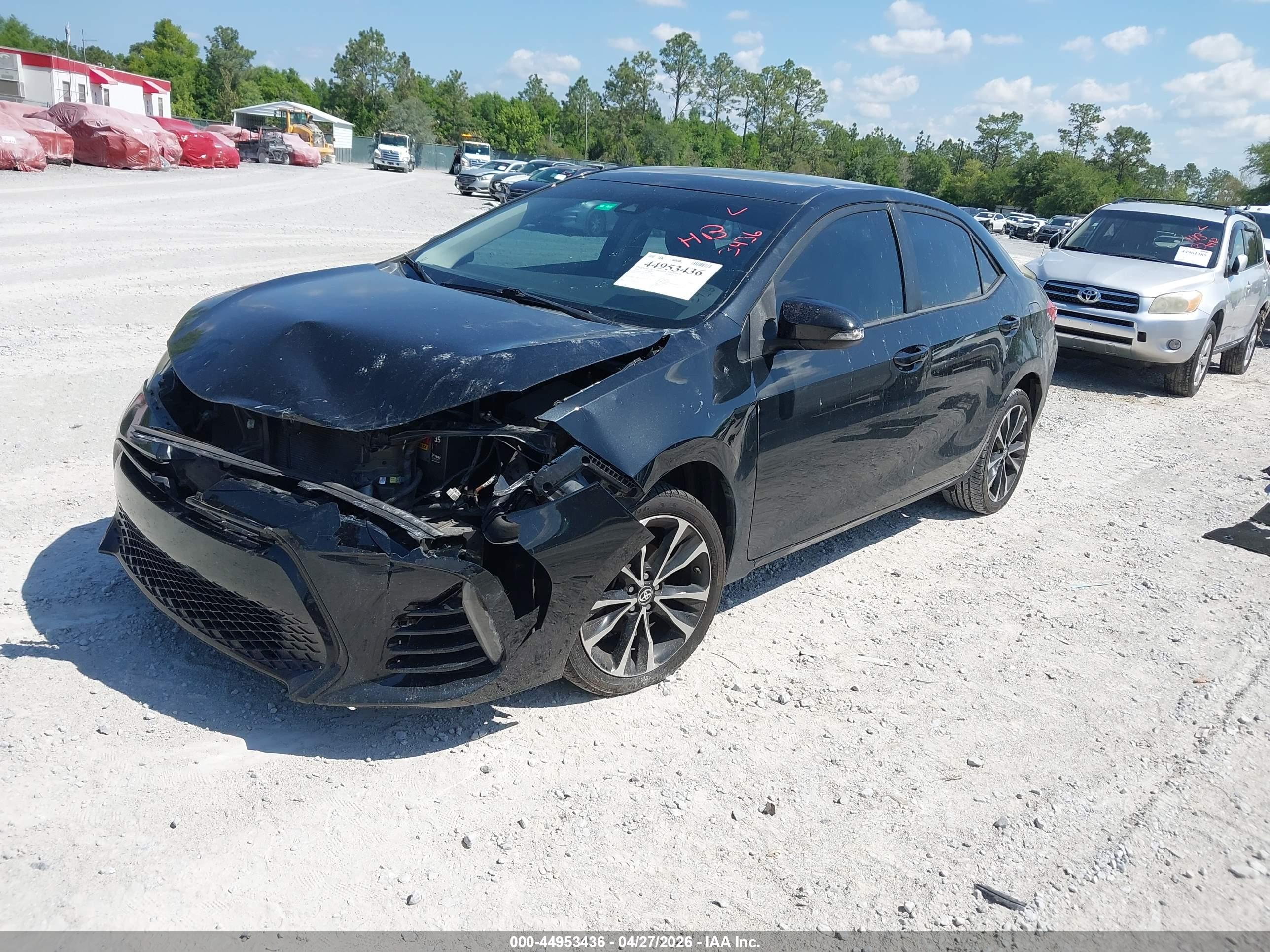 TOYOTA COROLLA image 2