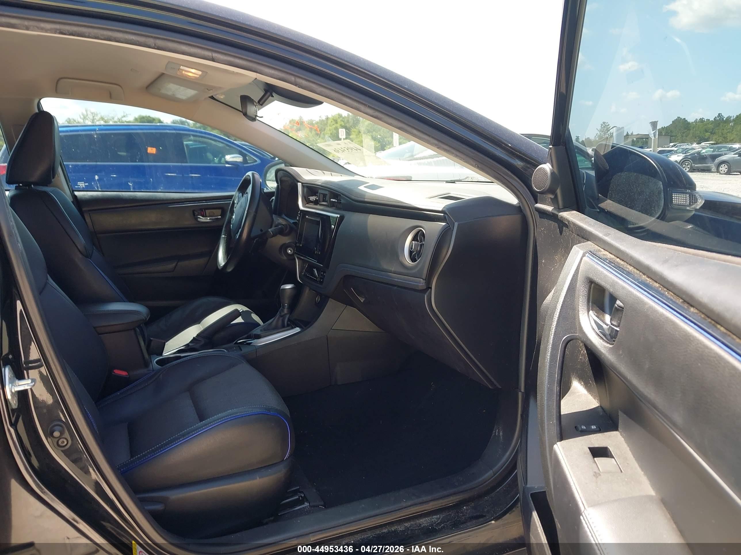 TOYOTA COROLLA image 5