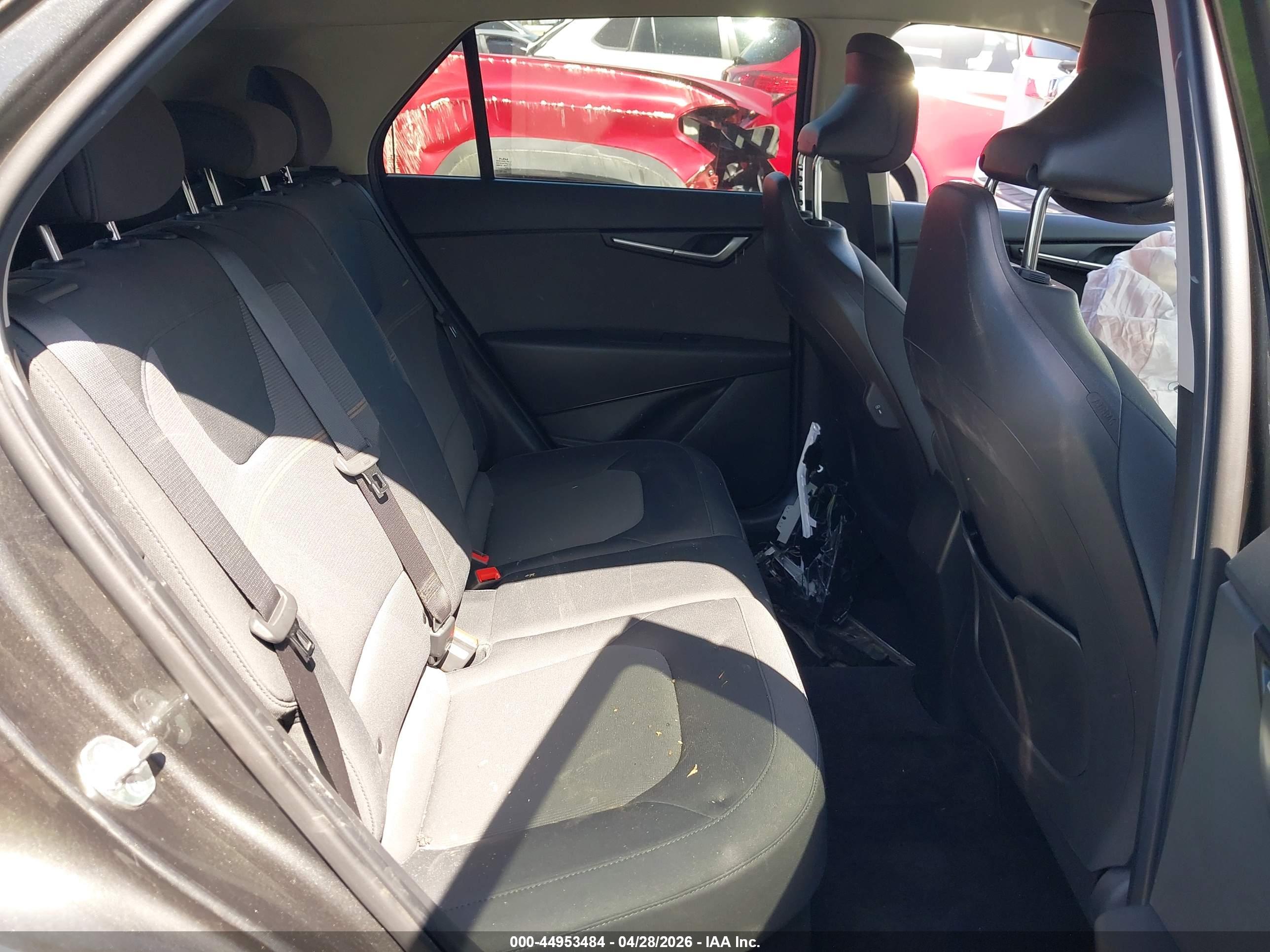 KIA NIRO image 8
