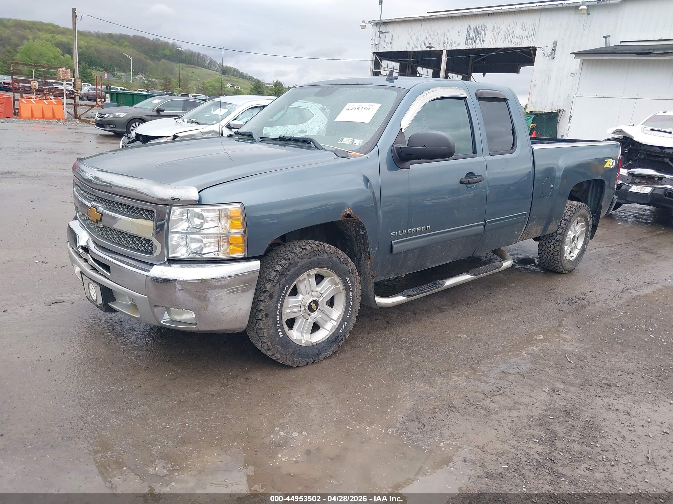 CHEVROLET SILVERADO image 2