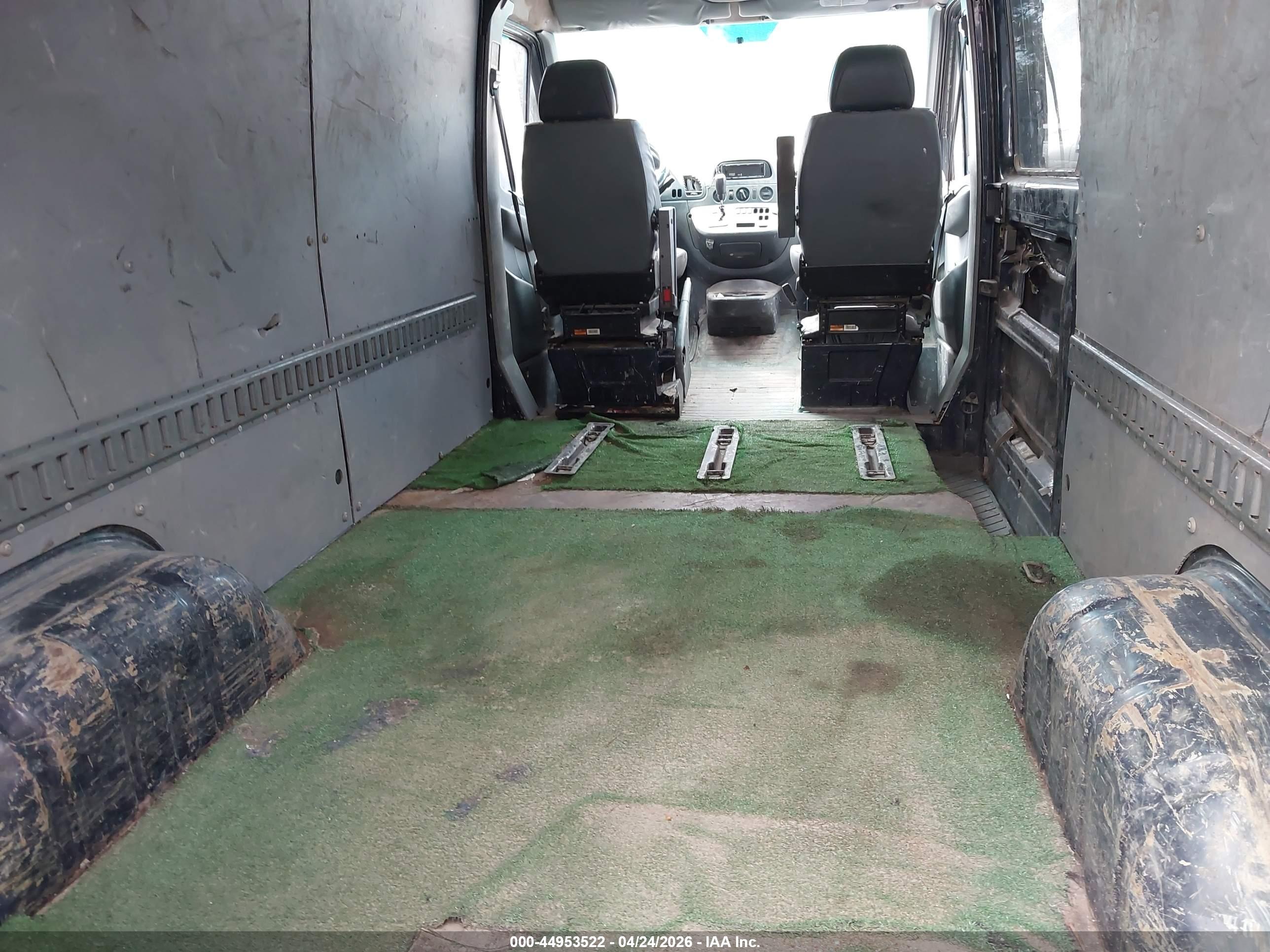 DODGE SPRINTER image 8
