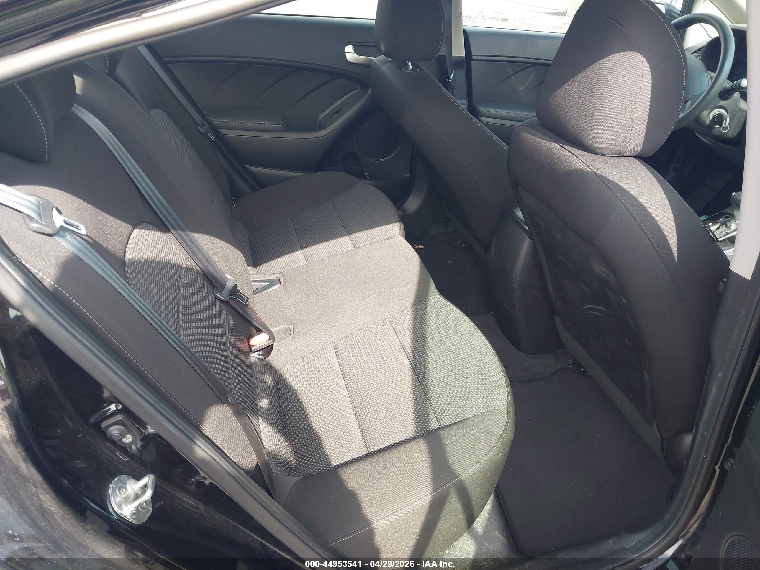 KIA FORTE image 8