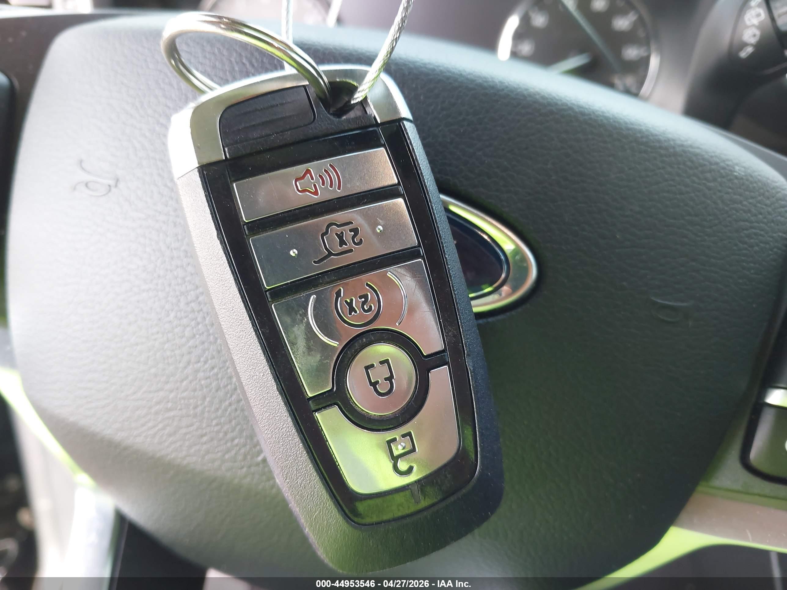 FORD EXPLORER image 11