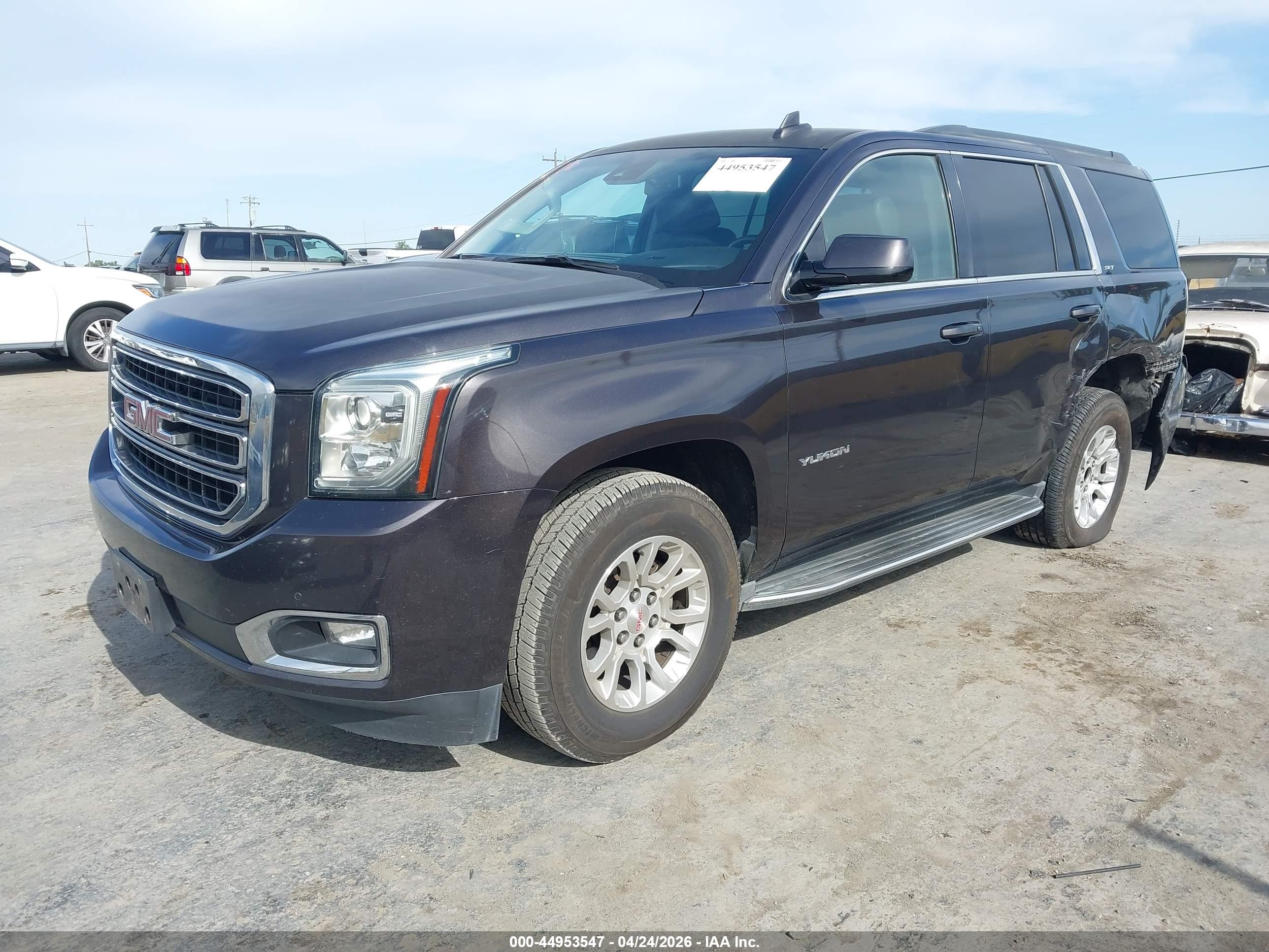 GMC YUKON image 2