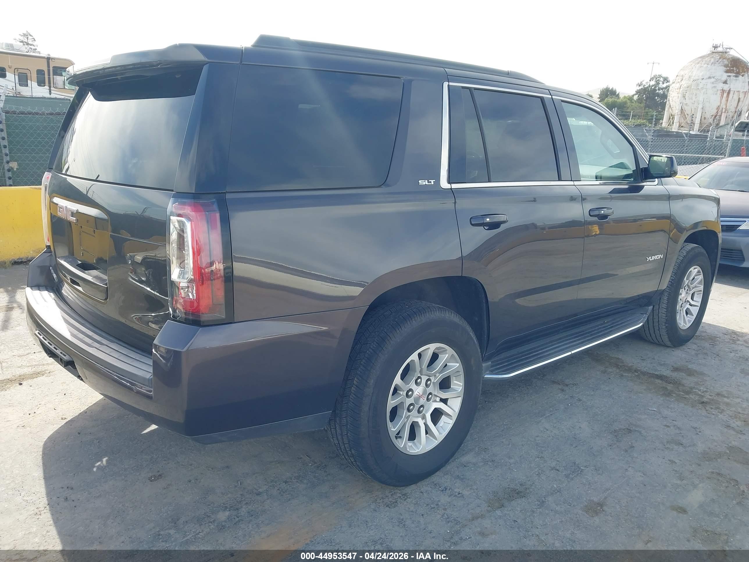 GMC YUKON image 4