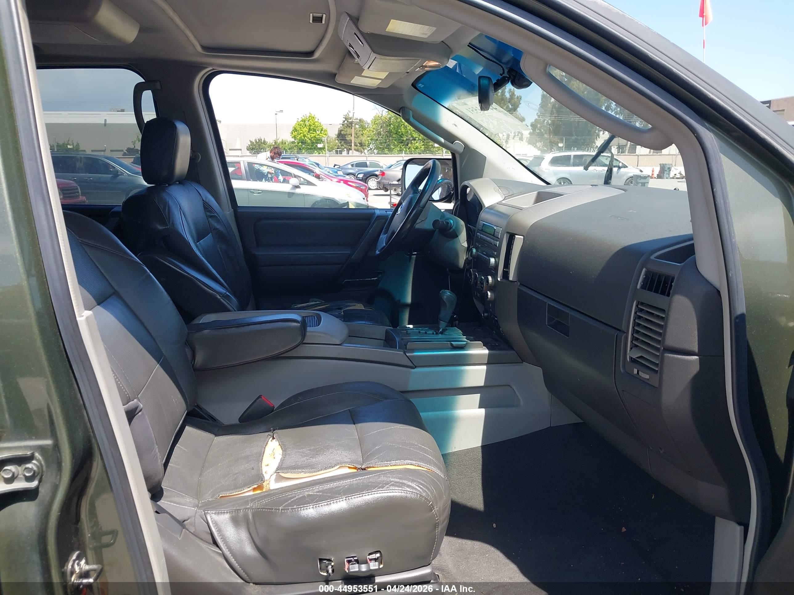 NISSAN PATHFINDER image 5