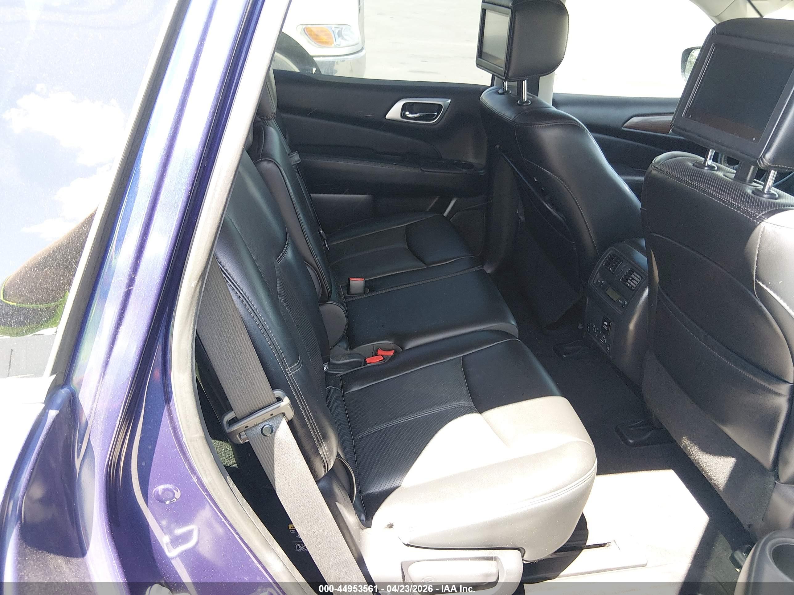 NISSAN PATHFINDER image 8