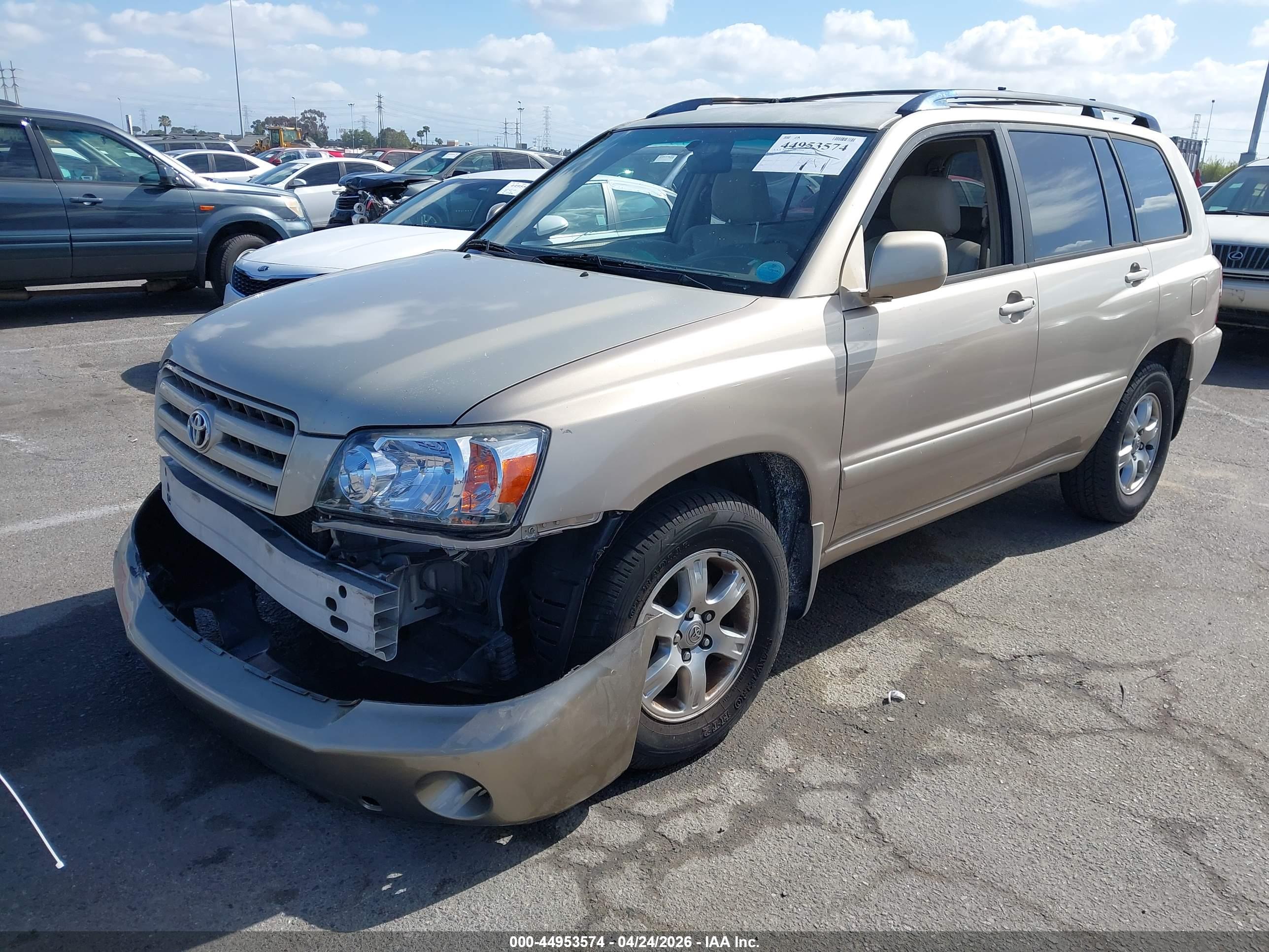 TOYOTA HIGHLANDER image 2