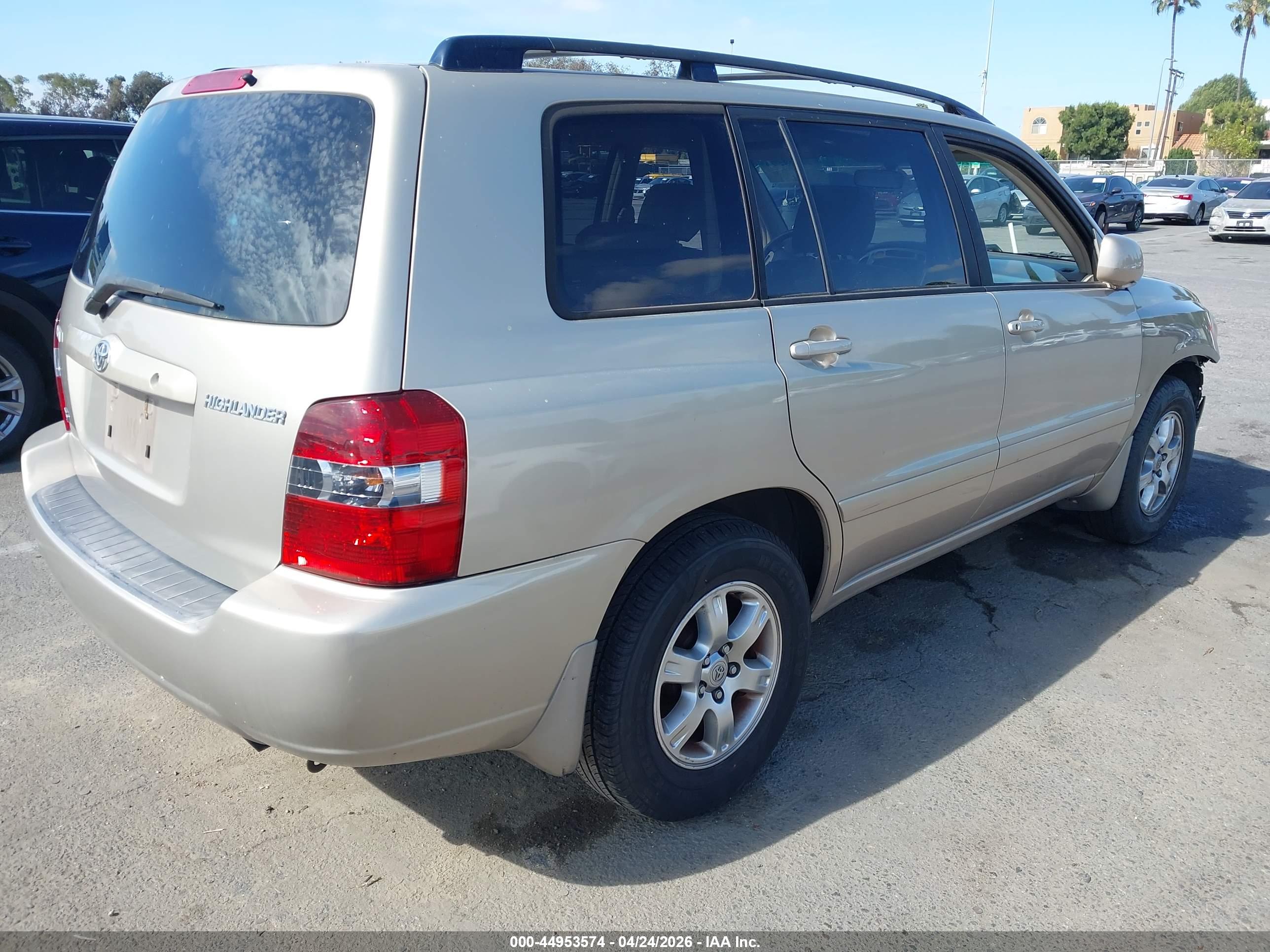TOYOTA HIGHLANDER image 4